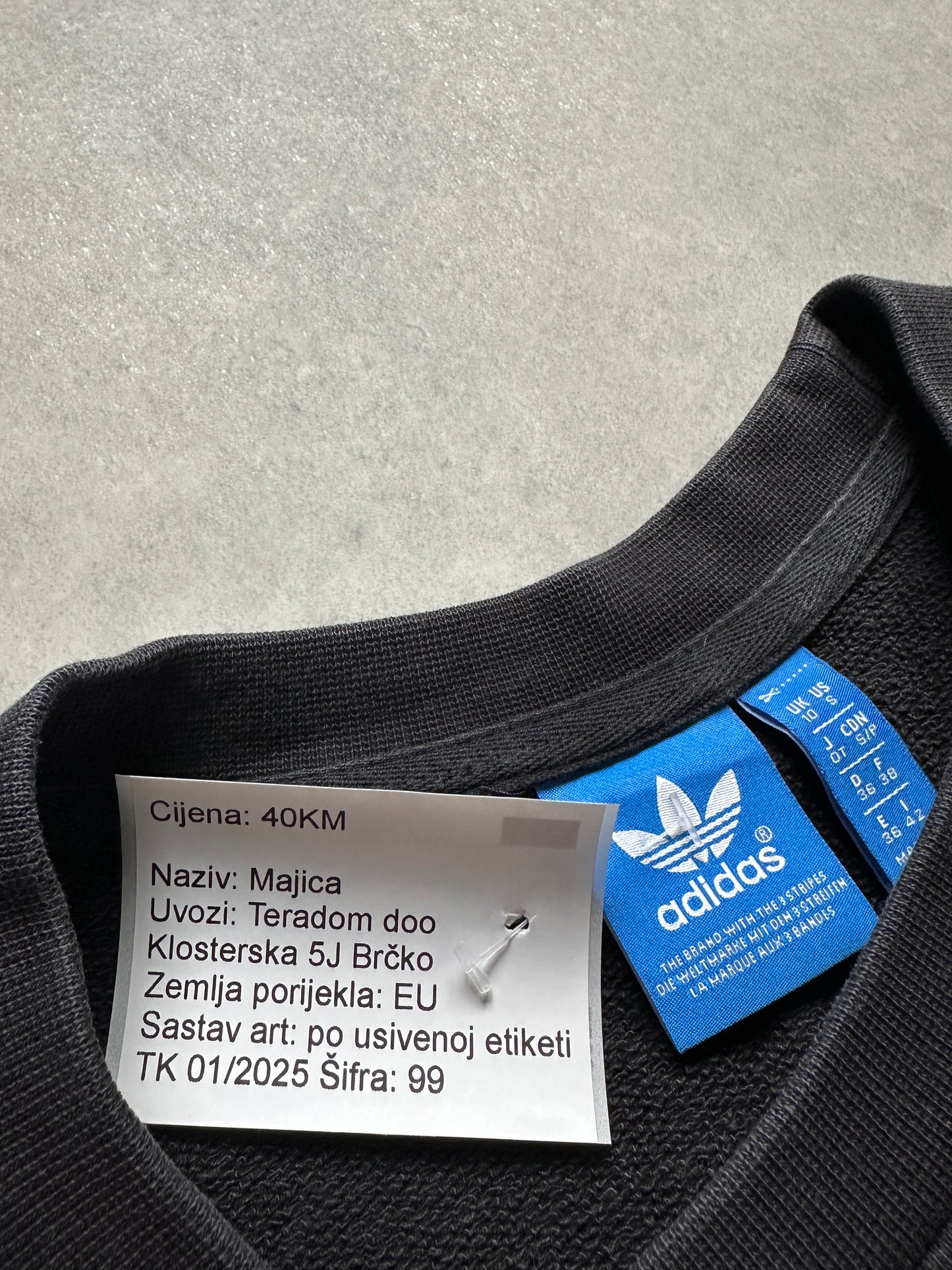 Adidas crna ženska dukserica (36)