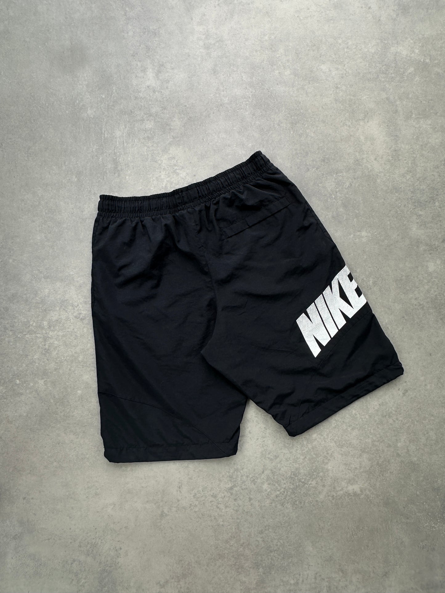Nike muški basic šuškavi šorc (M)