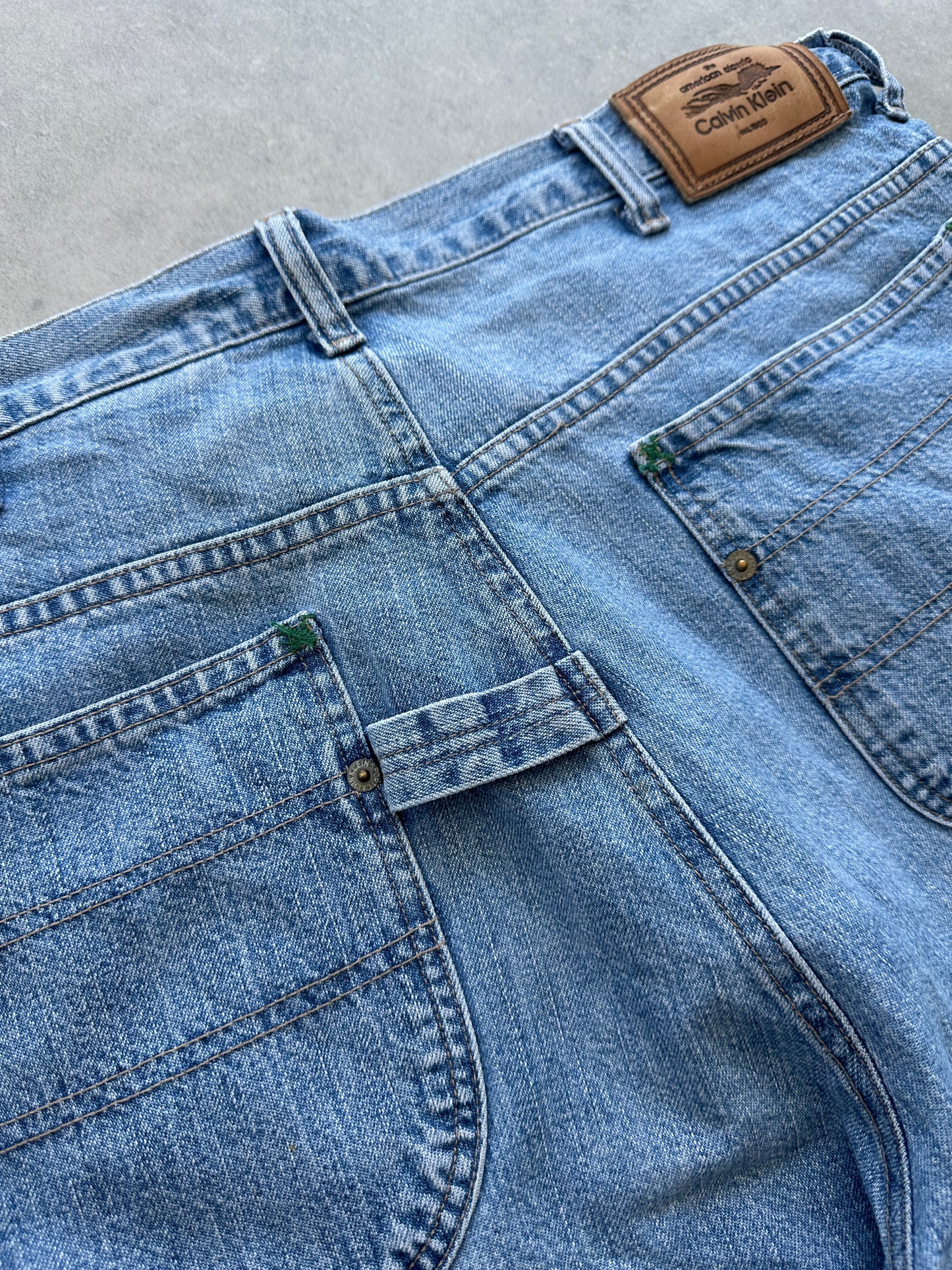 Calvin Klein carpenter muški teksas šorc (38)
