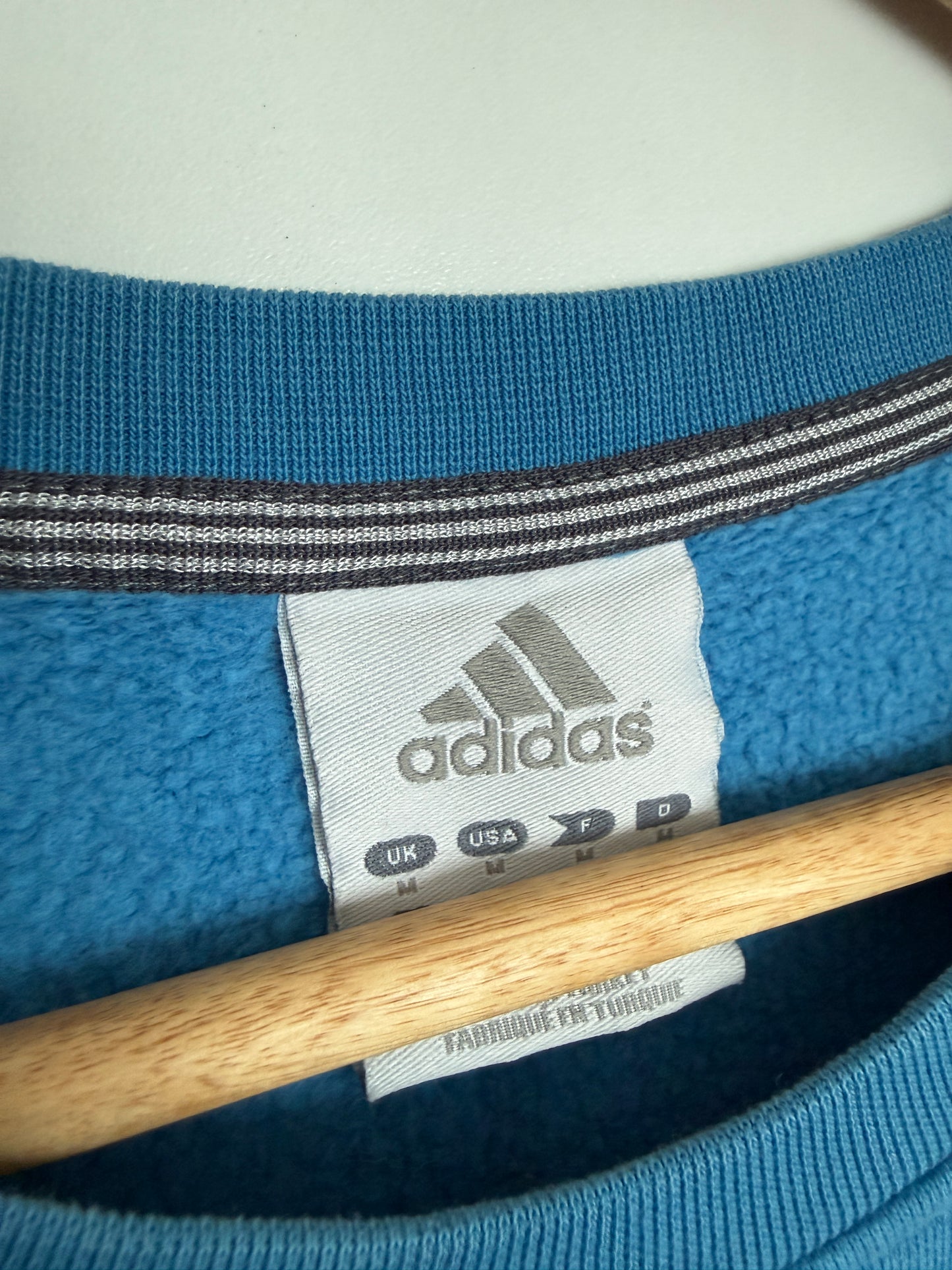 Adidas 2000s muška basic plava dukserica (M)