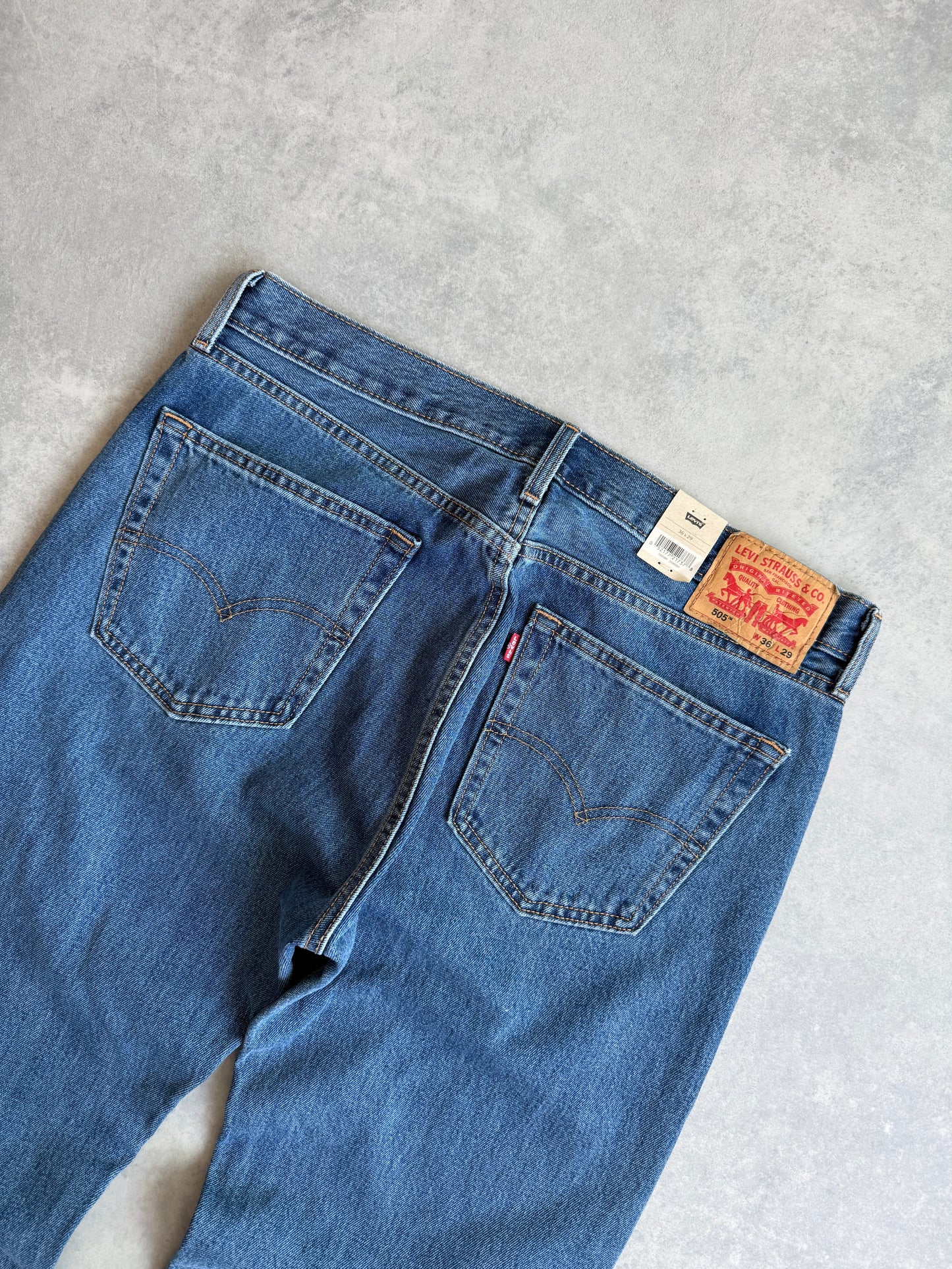 Levis 505 muške farmerke (36x29)