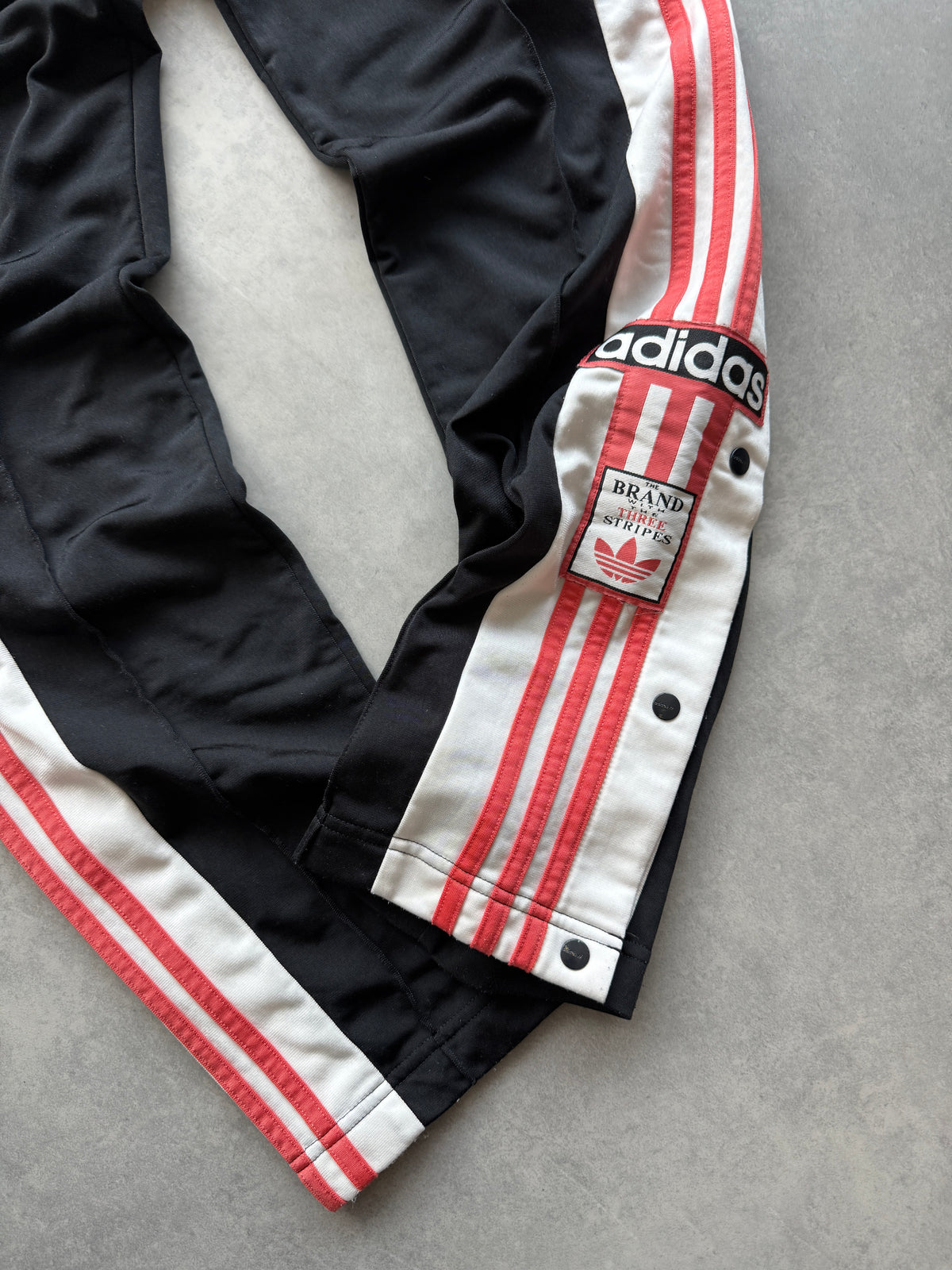 Adidas retro ženska baggy trenerka (XS)