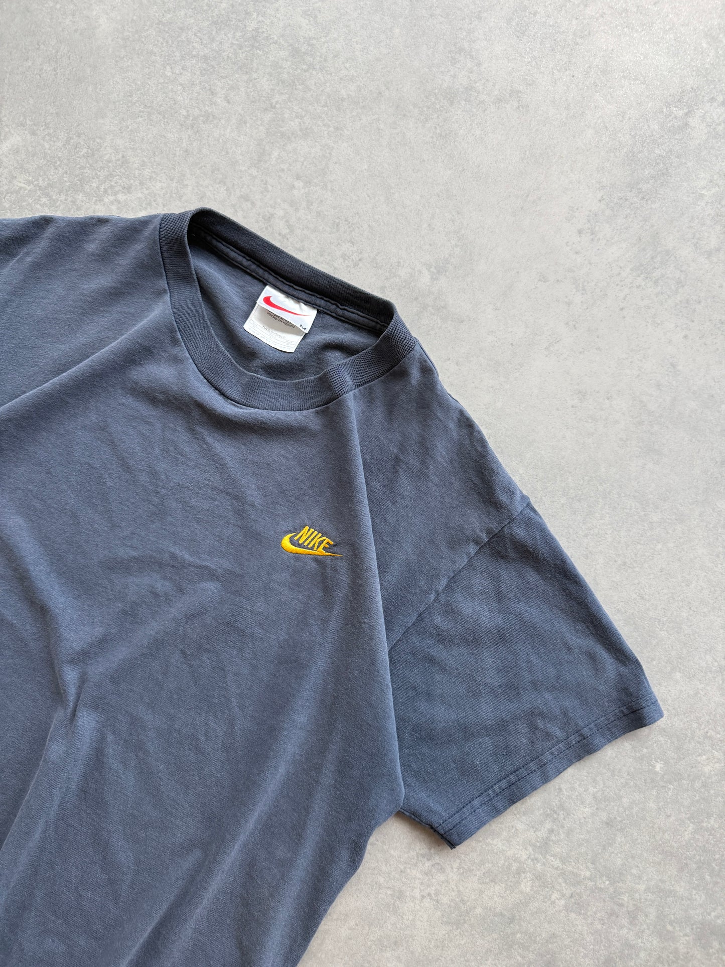 Nike 90s muška oversized siva majica (M)