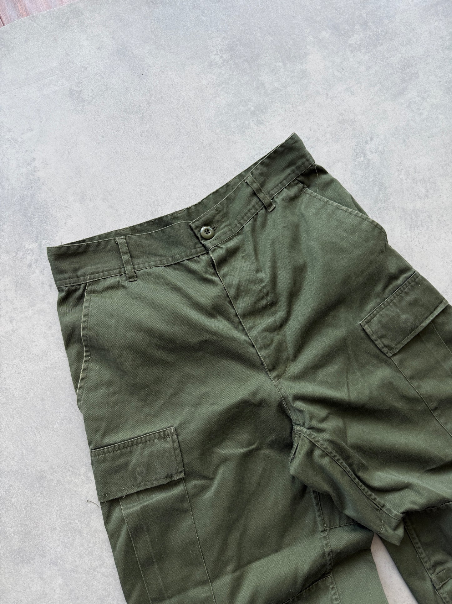 Unbranded unisex US Army fatique pants vojne hlace (S)