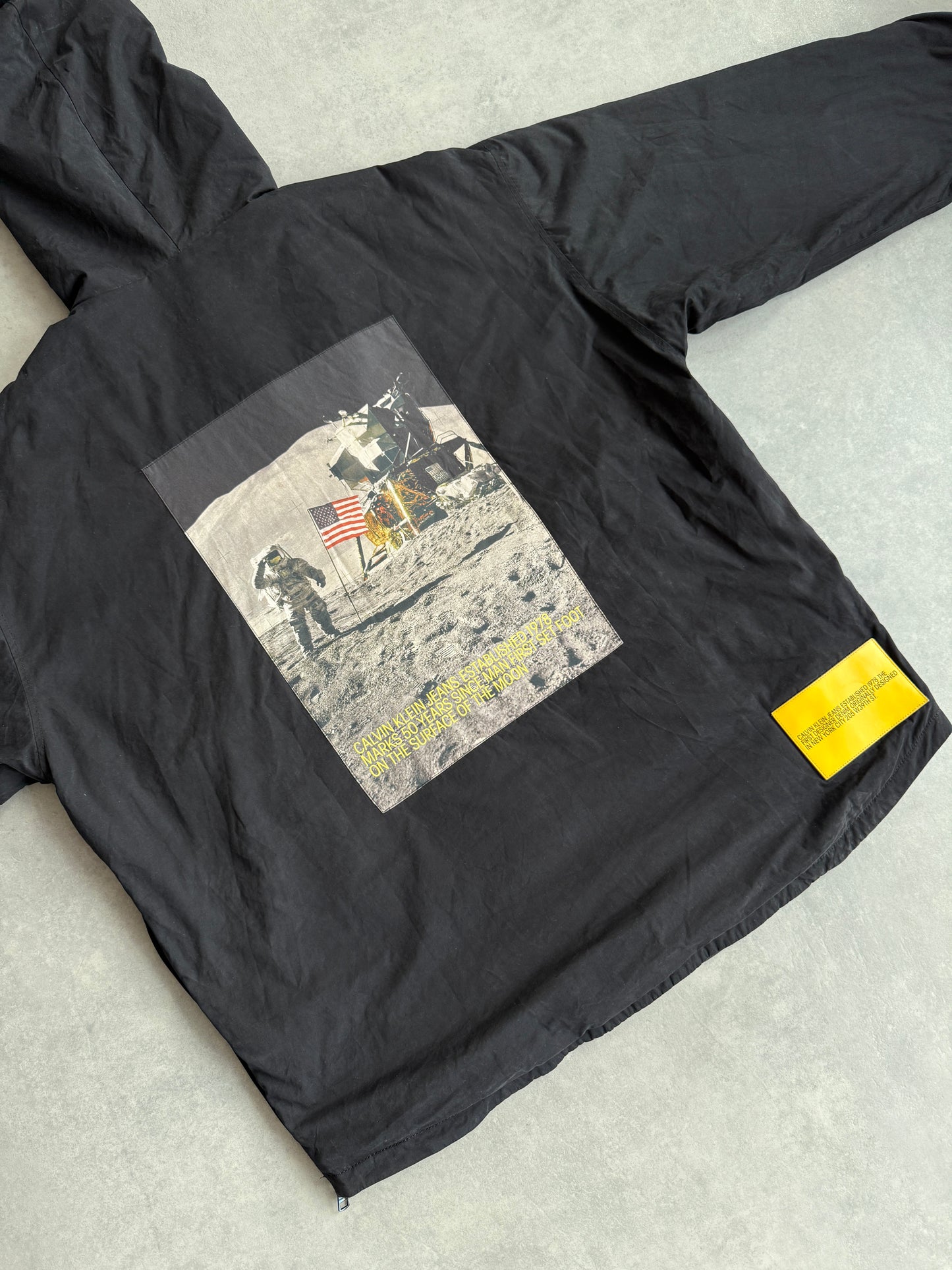 Calvin Klein muška crna jakna (XXL)