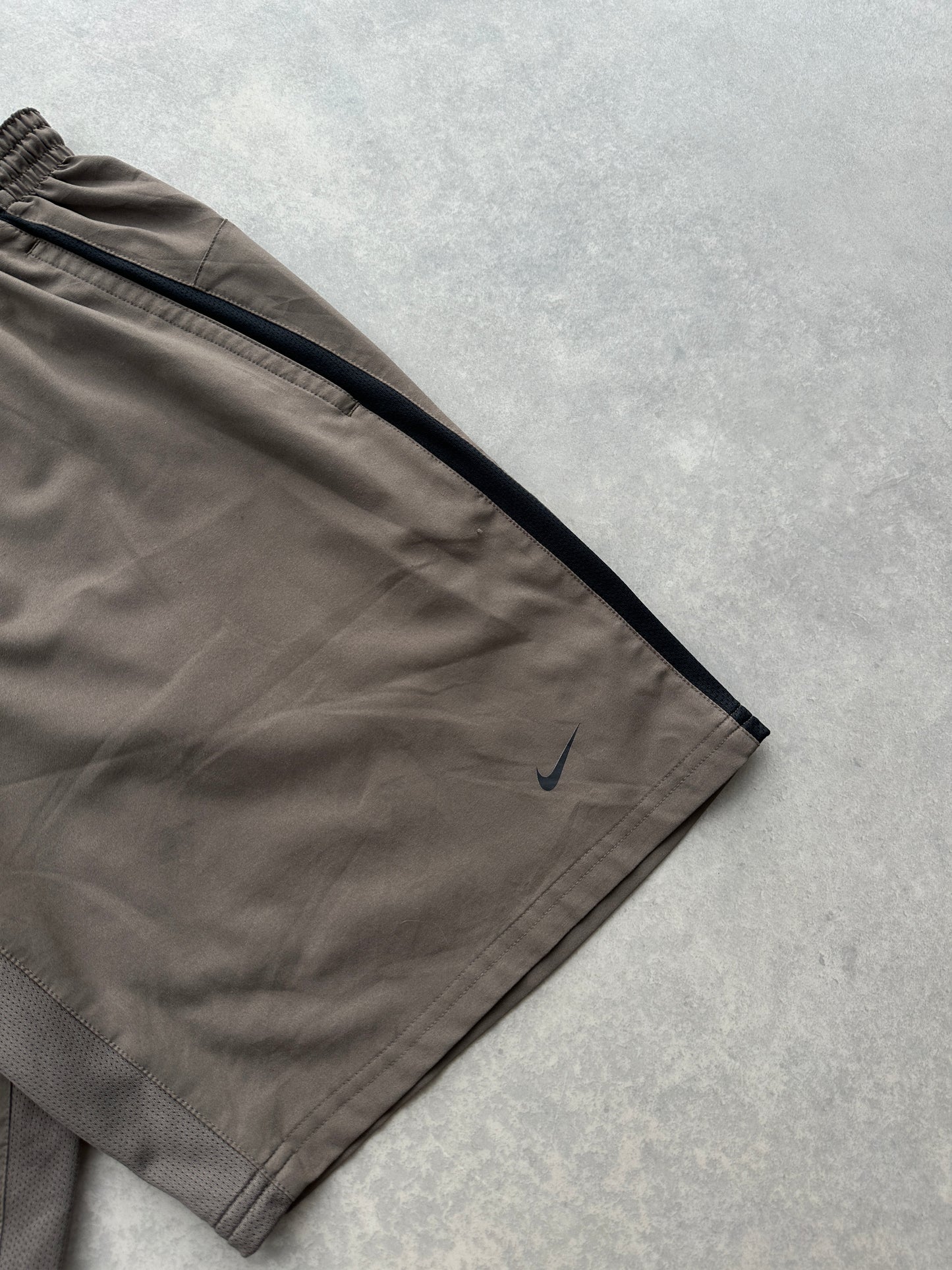 Nike 2000s muški šuškavi šorc (M)