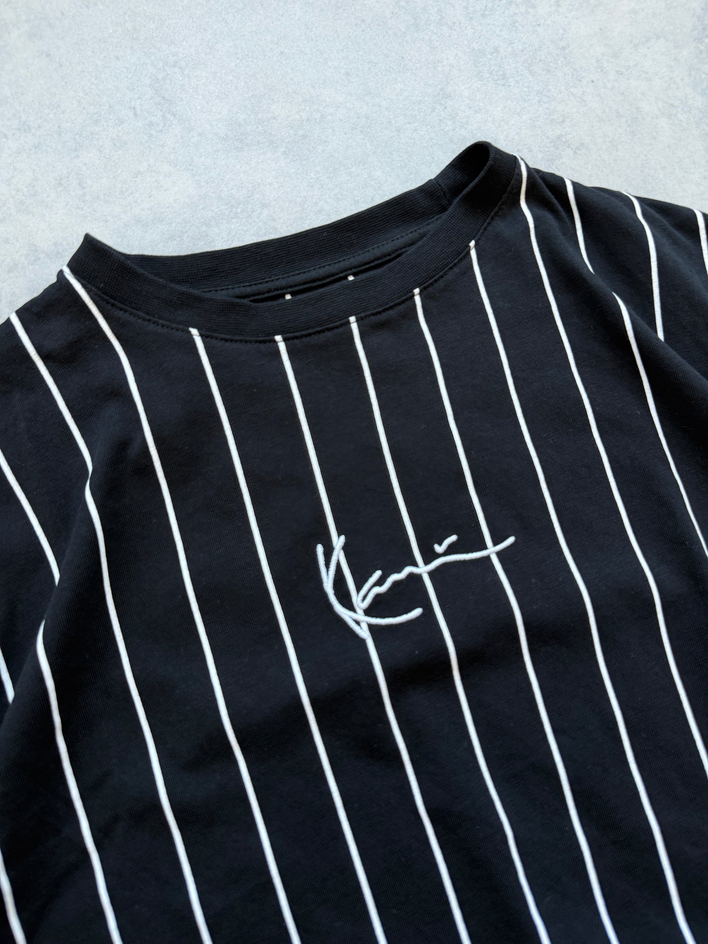 Karl Kani muška crna prugasta oversized majica (M)