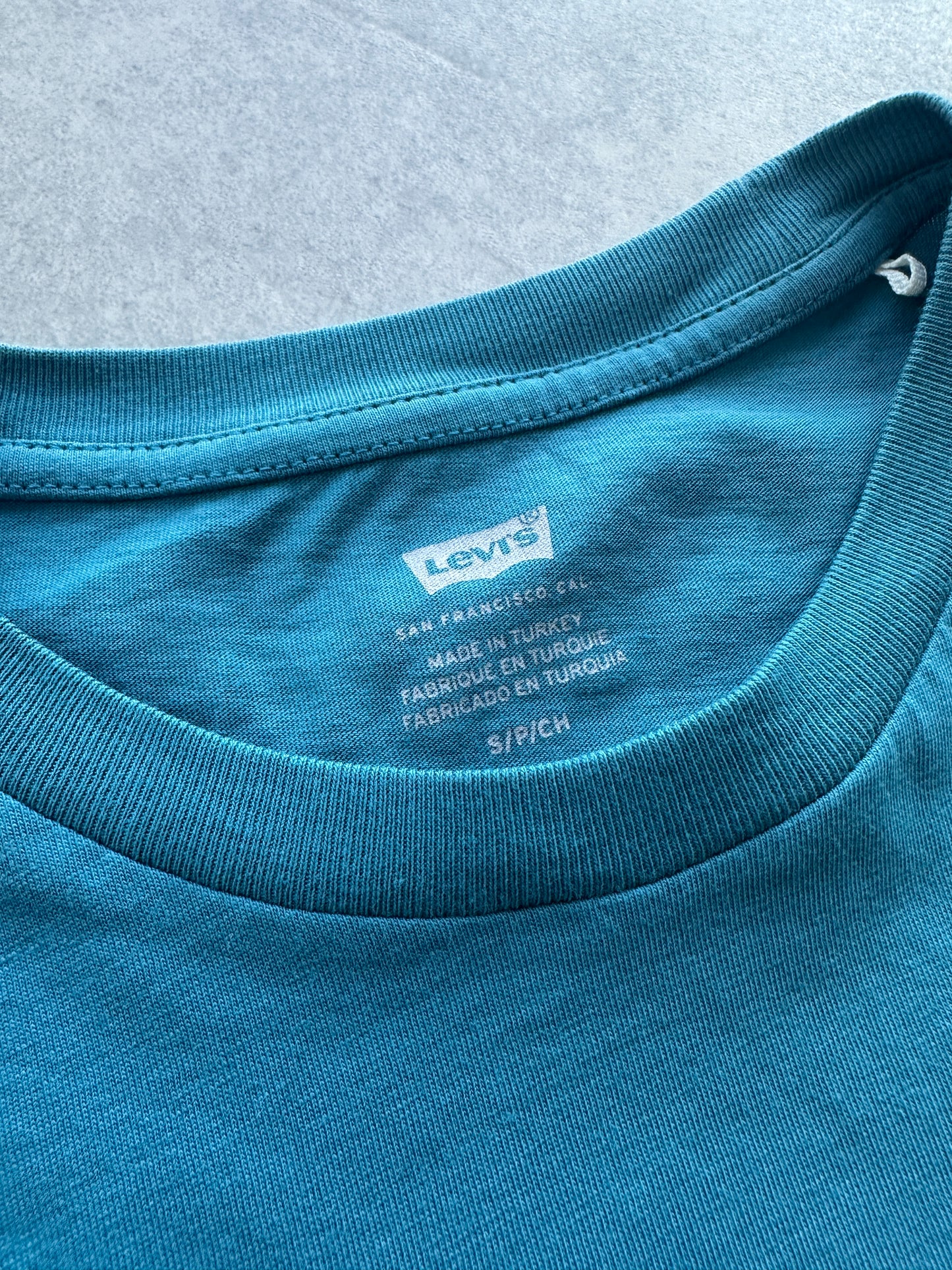 Levis muška basic plava majica (S)