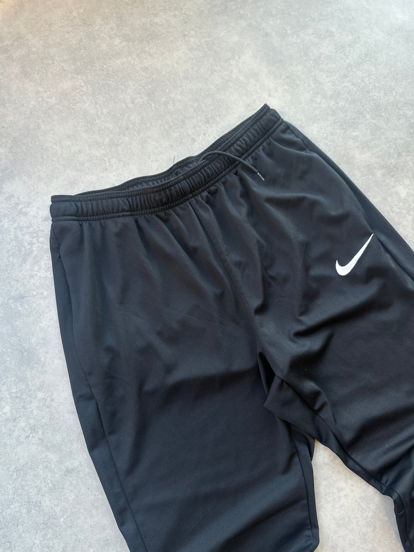 Nike Dri Fit muška crna sportska trenerka (L)