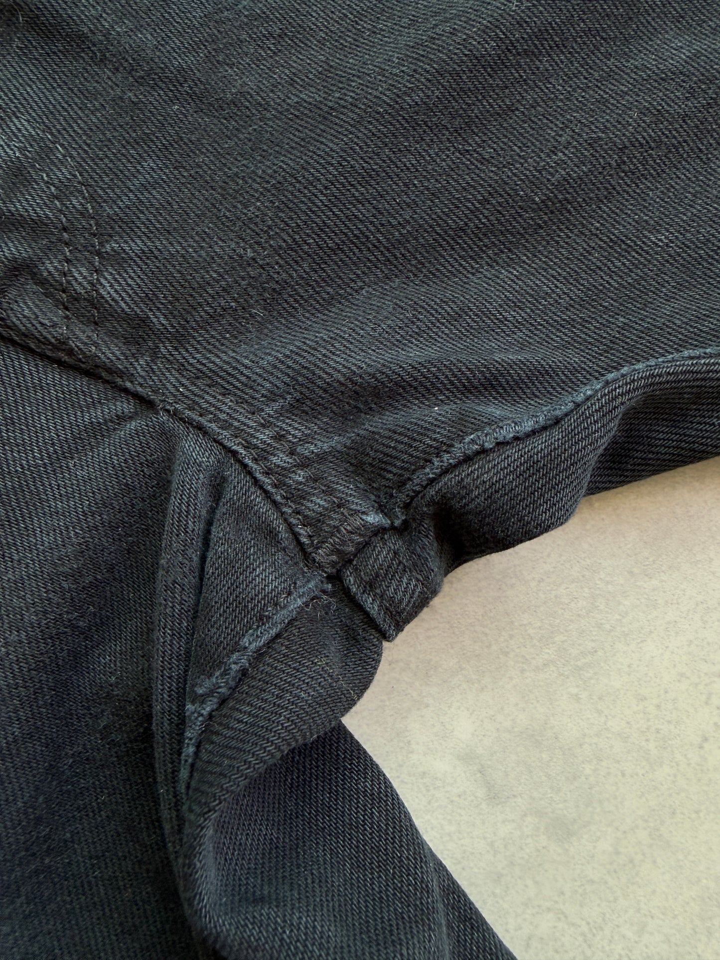 Levis 501 muške crne farmerke (30x32)