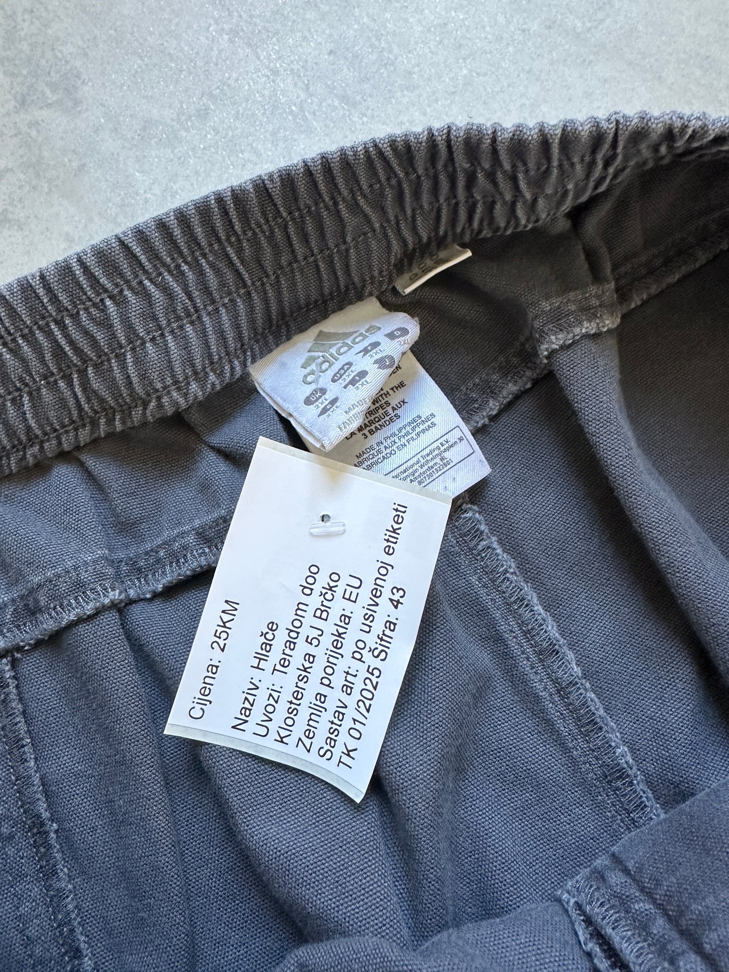 Adidas 2000s muške hlace (XXL)