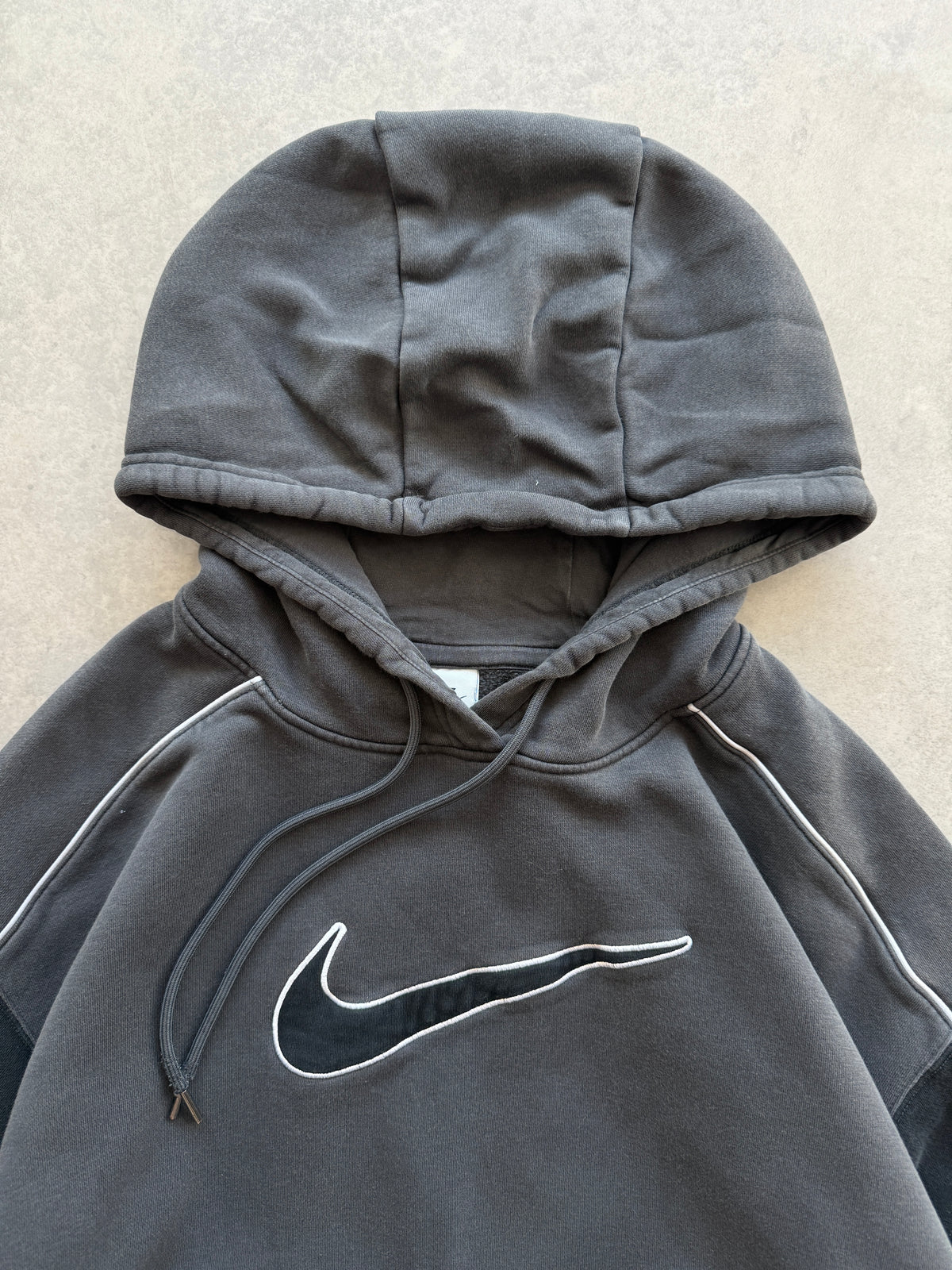 Nike ženska siva oversized dukserica (M)