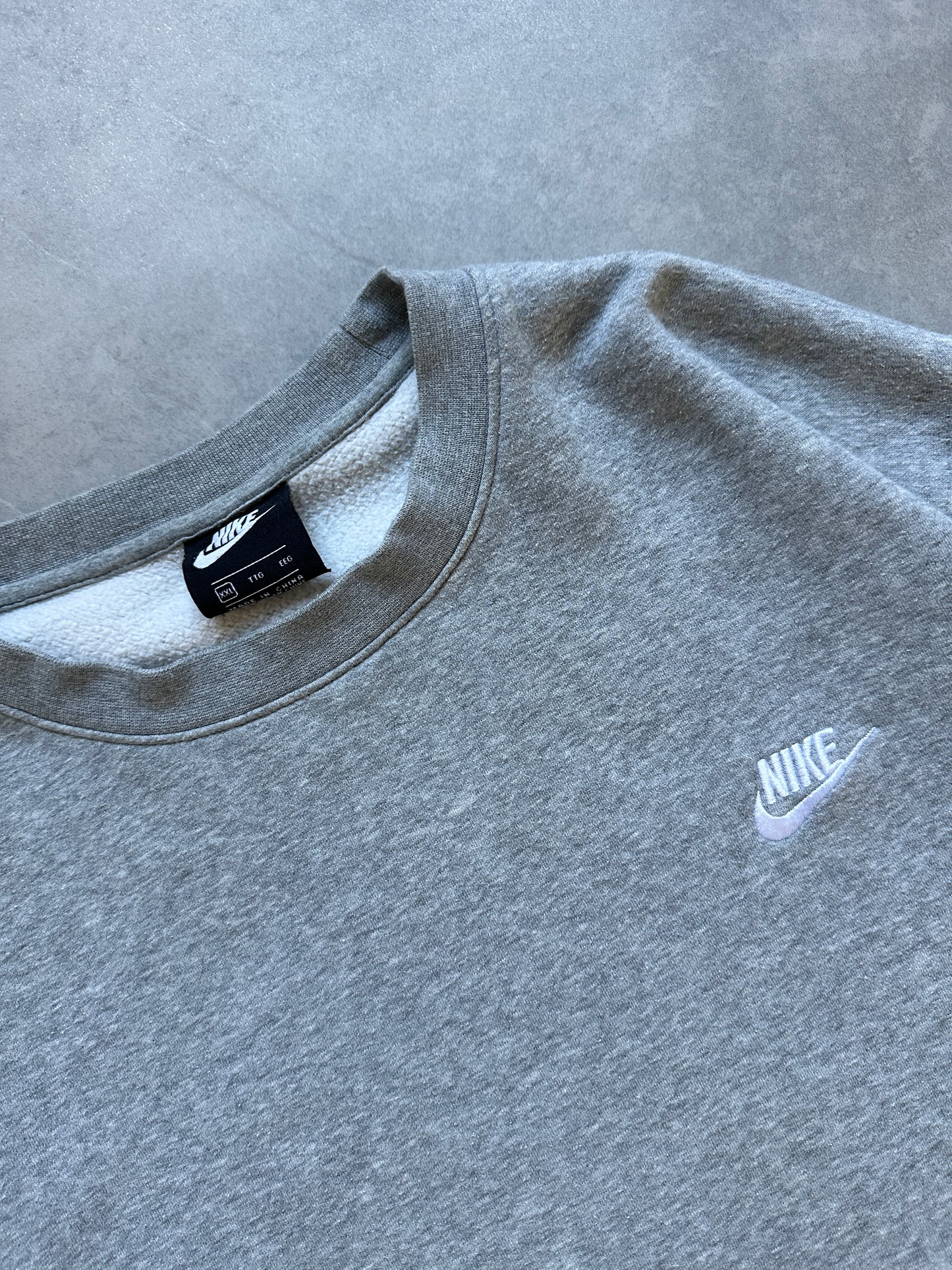 Nike muška basic siva dukserica (XXL)