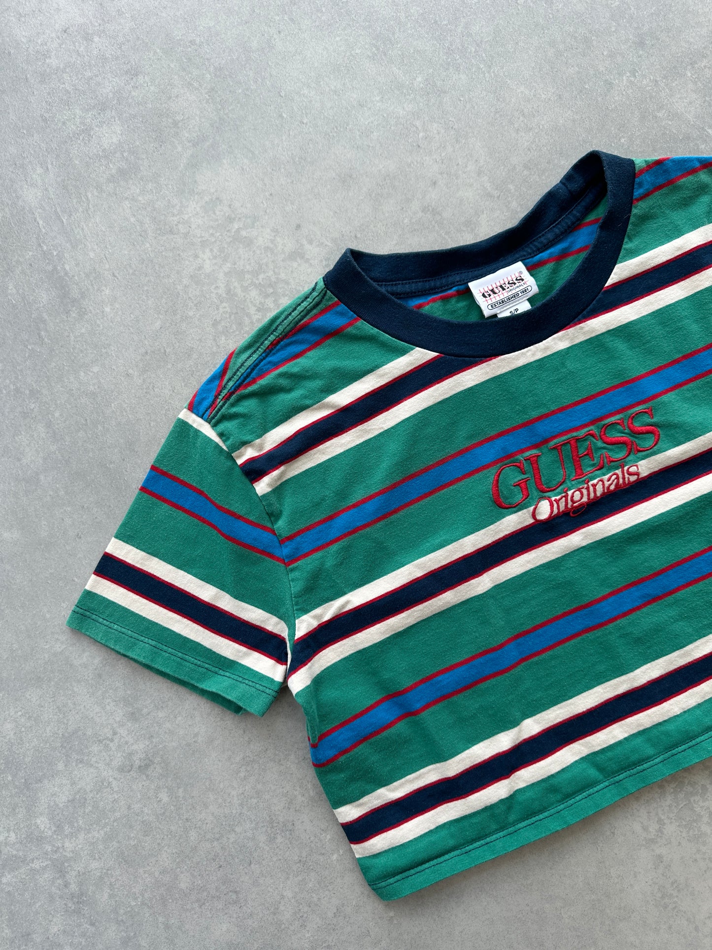 Guess ženska crop top majica (S)