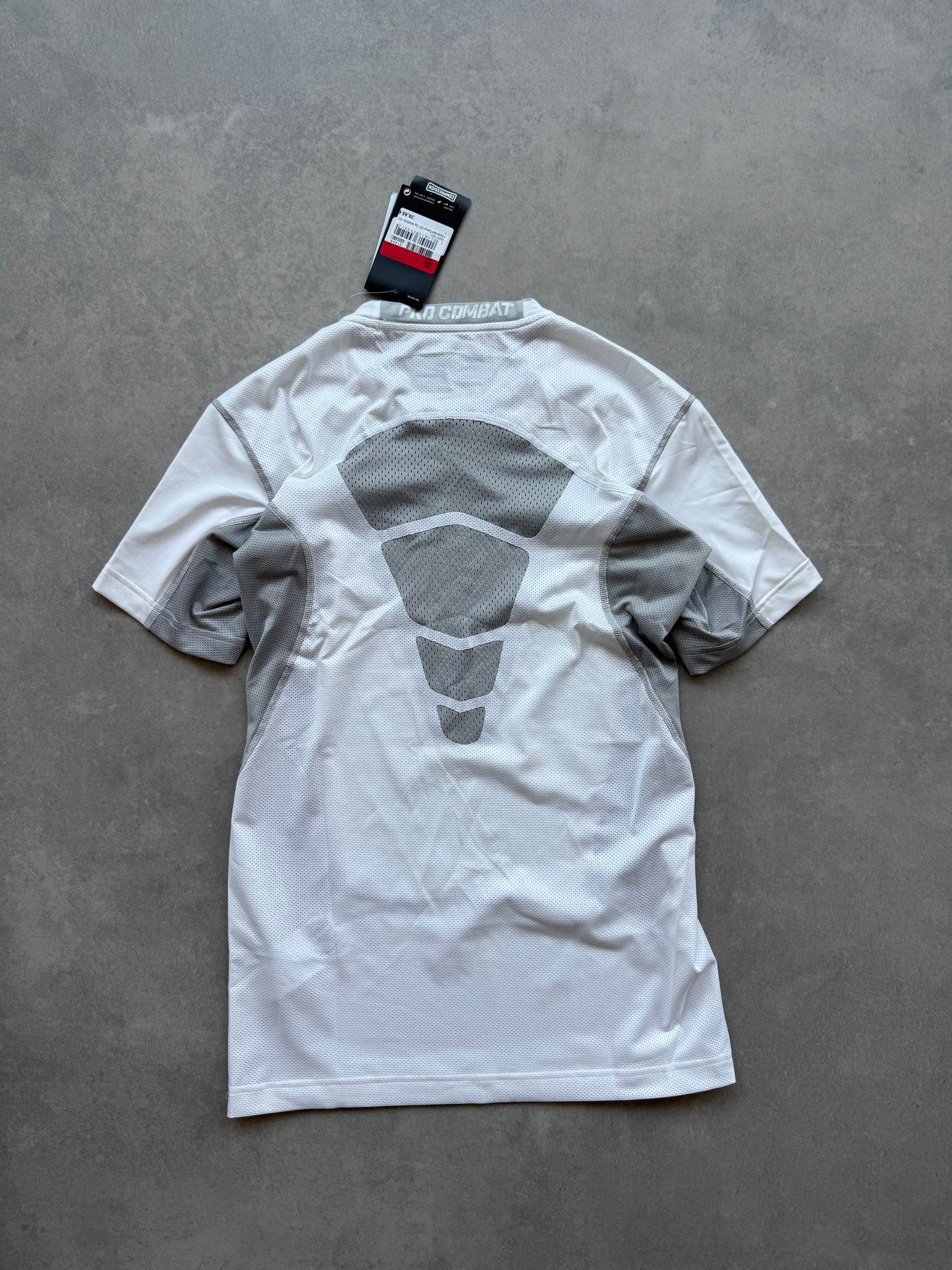 Nike Pro Combat muška bijela kompresiona majica (M, L, XL)
