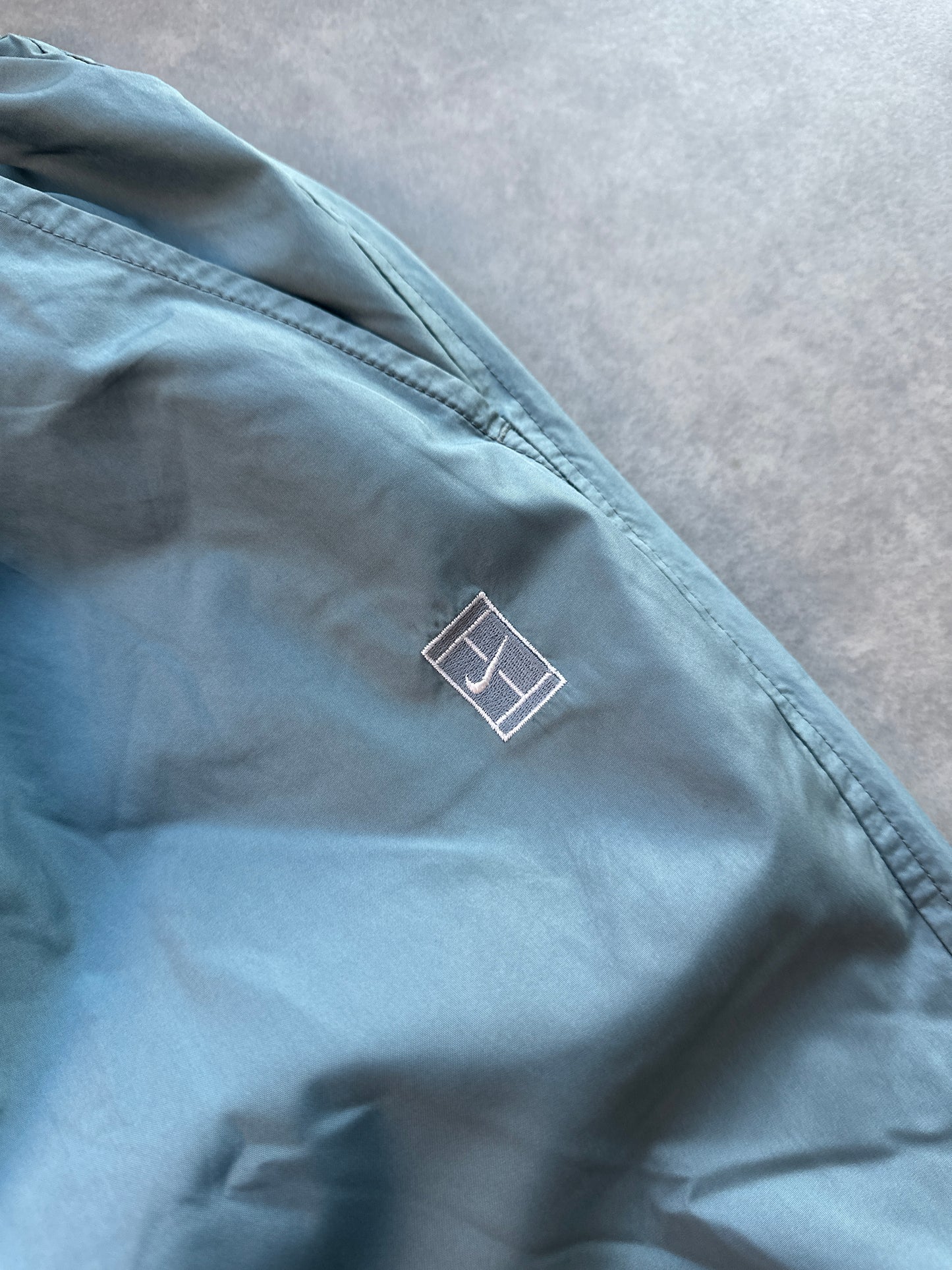 Nike Court 2000s muška zelena šuškava trenerka (L)