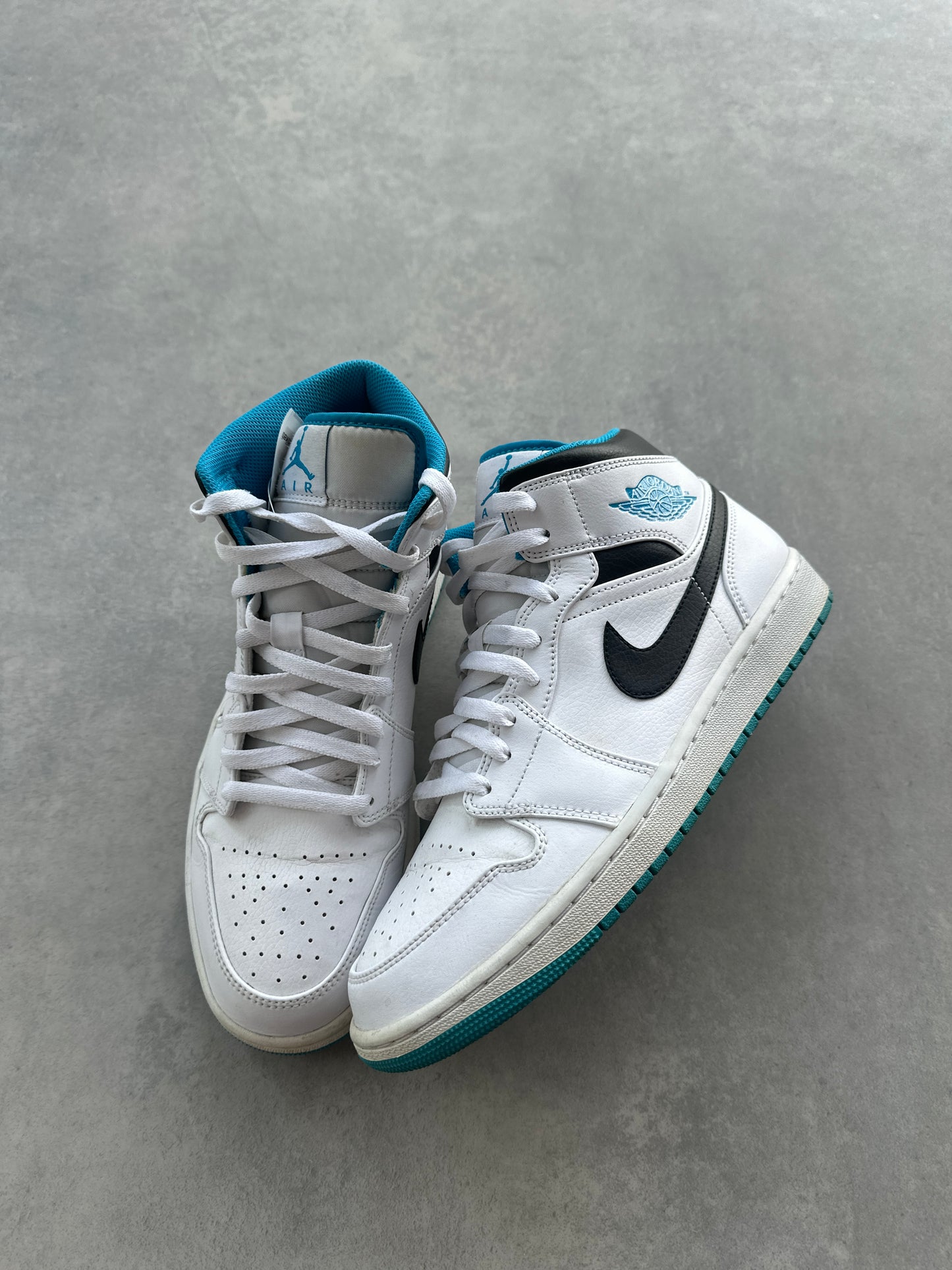 Nike Air Jordan 1 Mid Laser Blue muške patike (44)
