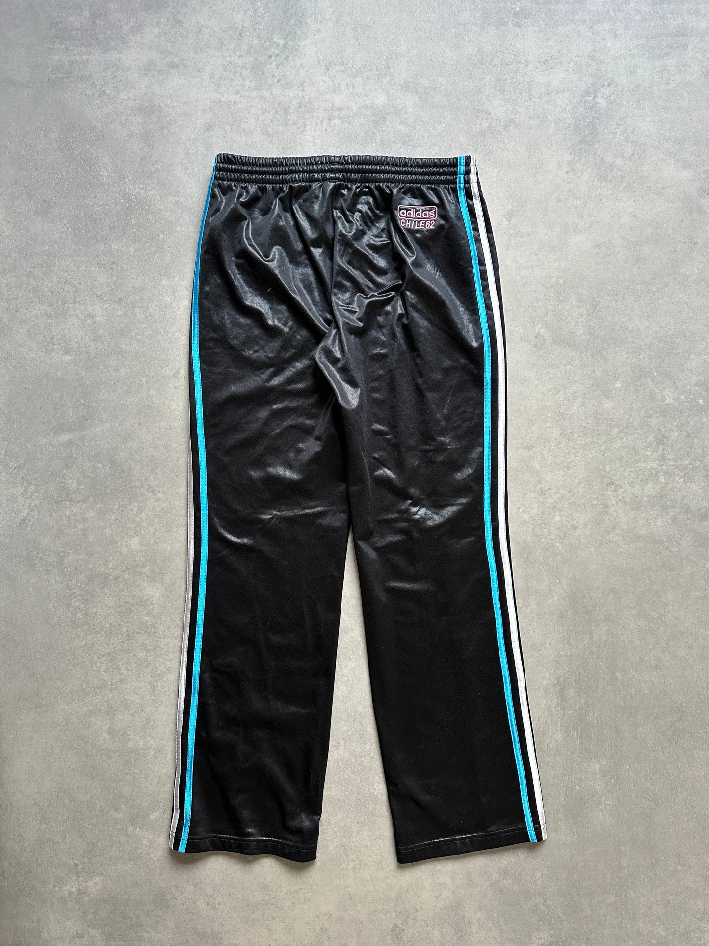 Adidas Chile62 2000s ženska baggy trenerka (40)