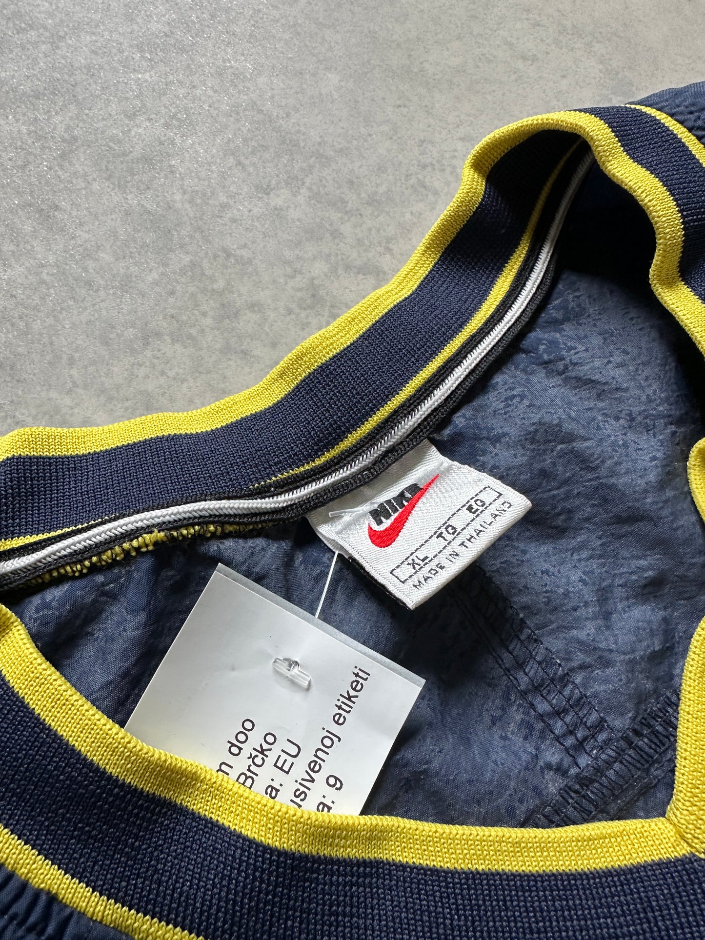 Nike 90s pullover muška šuškava dukserica (XL)