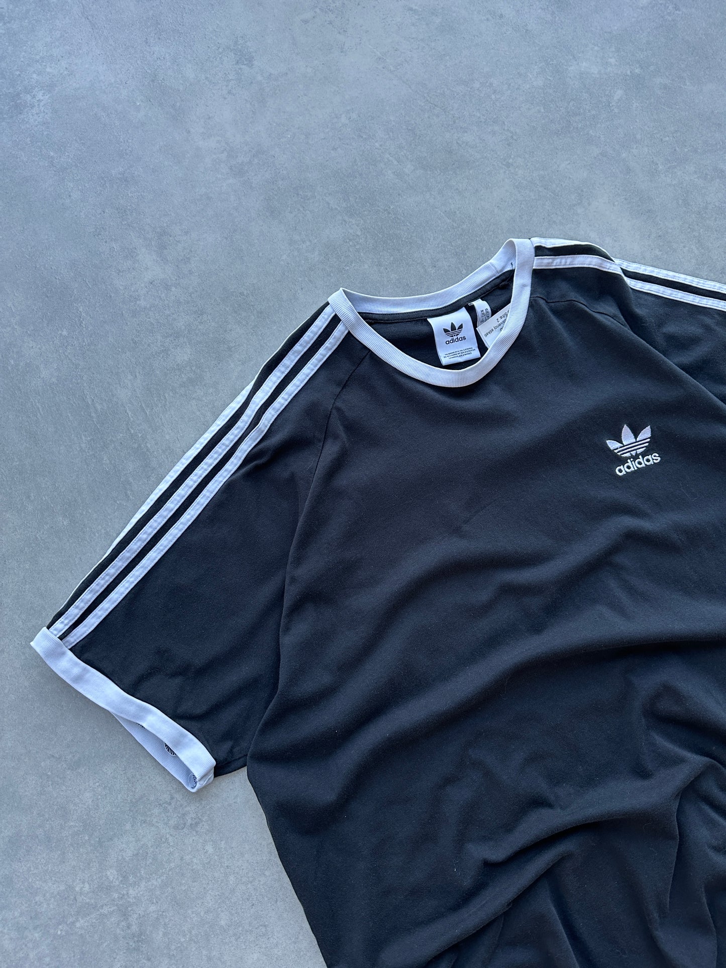 Adidas muška crna majica (XXL)