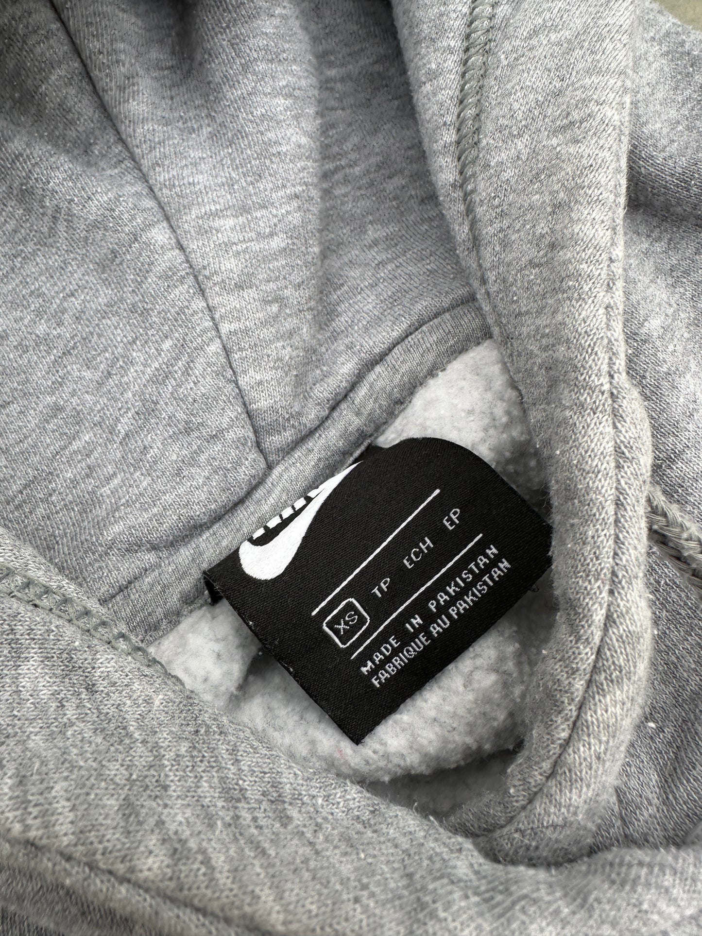 Nike basic muška dukserica (XS)