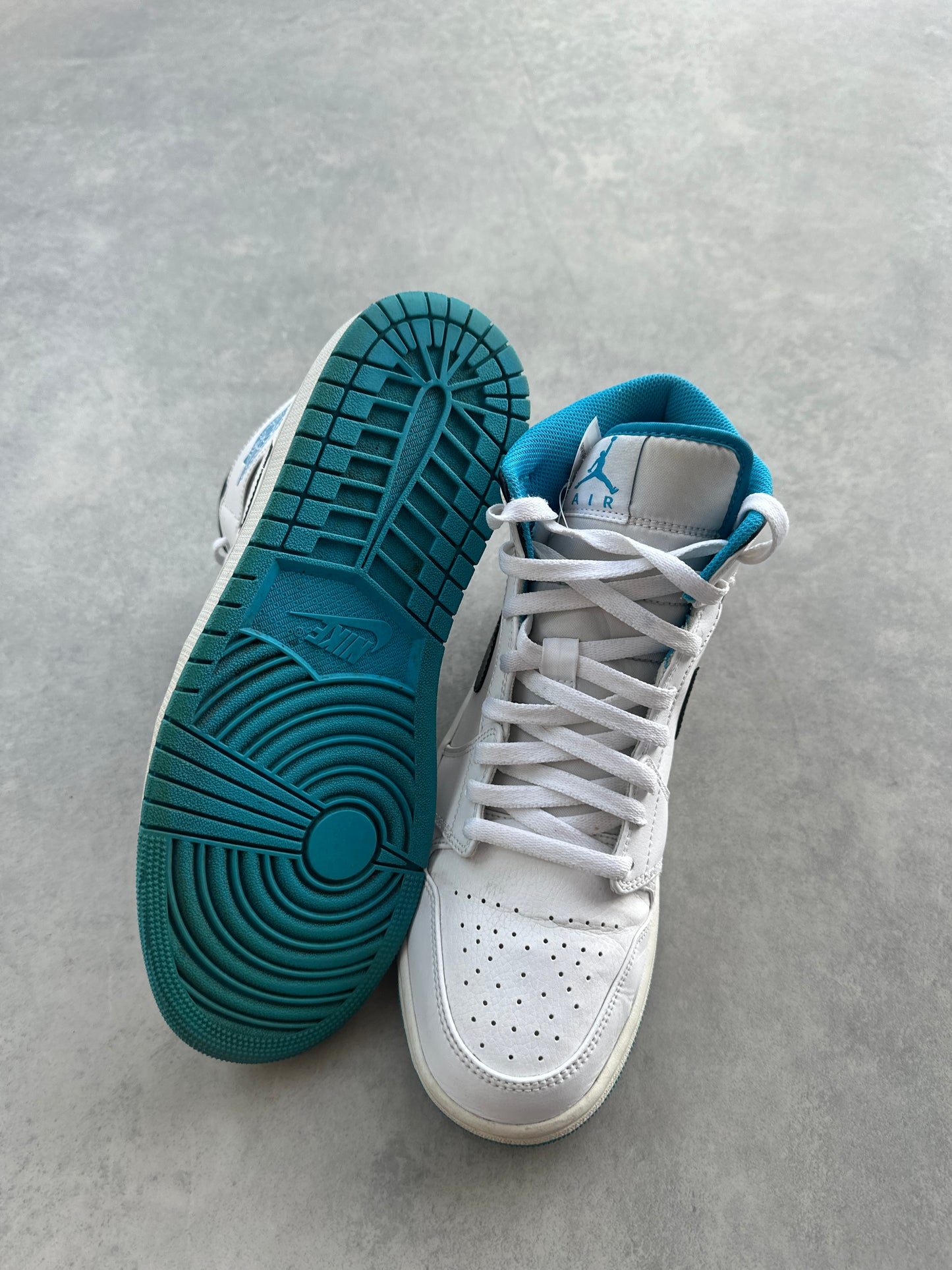 Nike Air Jordan 1 Mid Laser Blue muške patike (44)