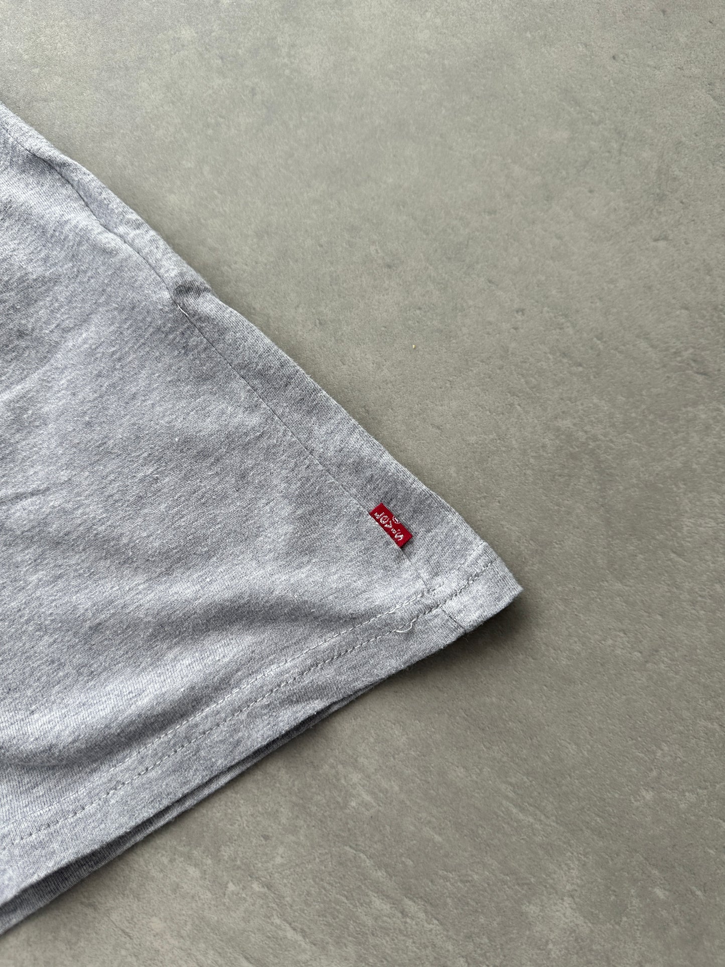 Levis muška siva majica (XXL)