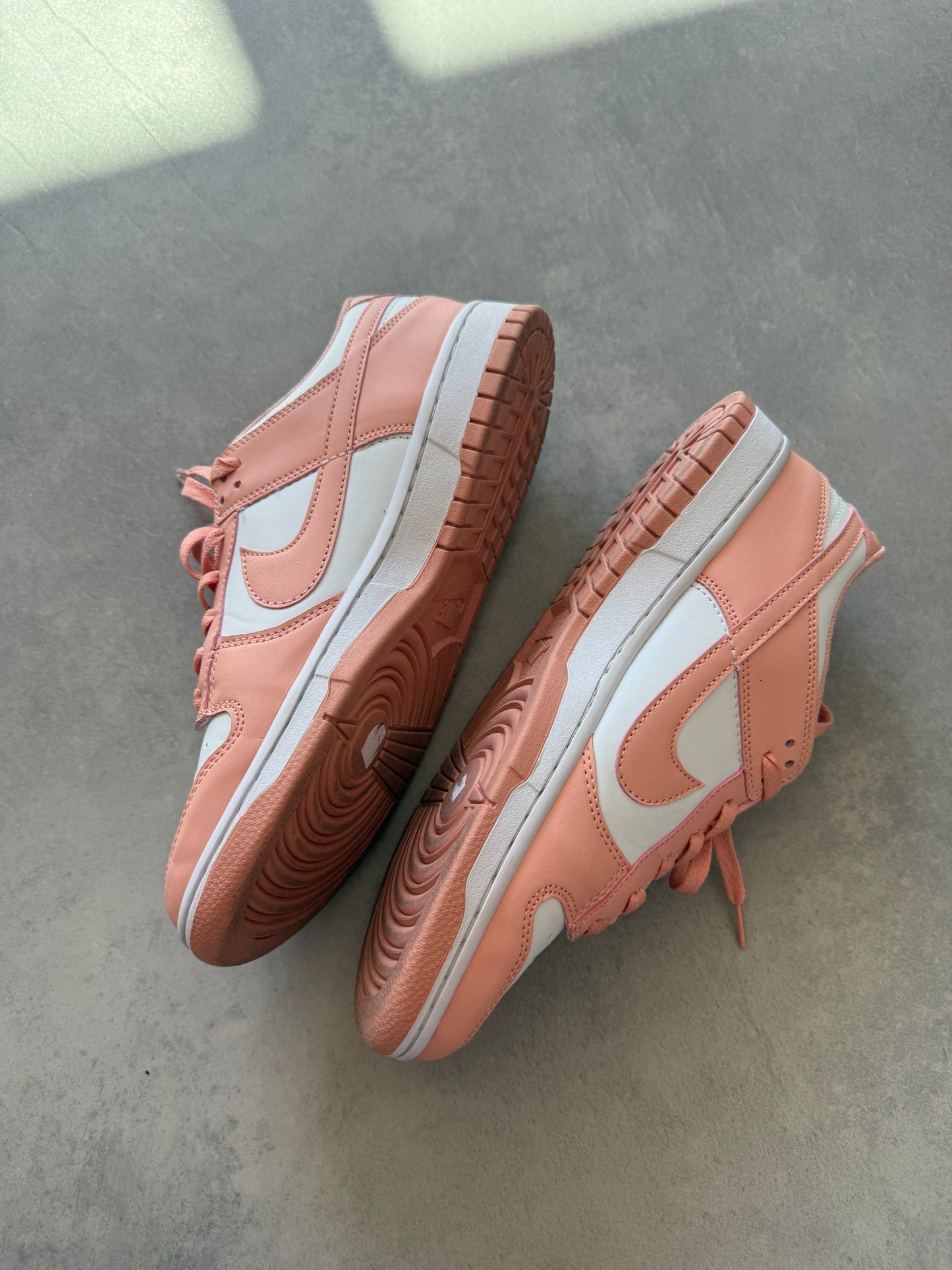 Nike Dunk Low Rose Whisper muške patike (44)