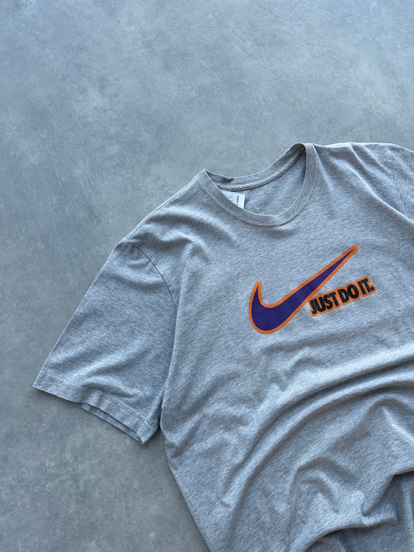 Nike muška basic siva majica (XL)