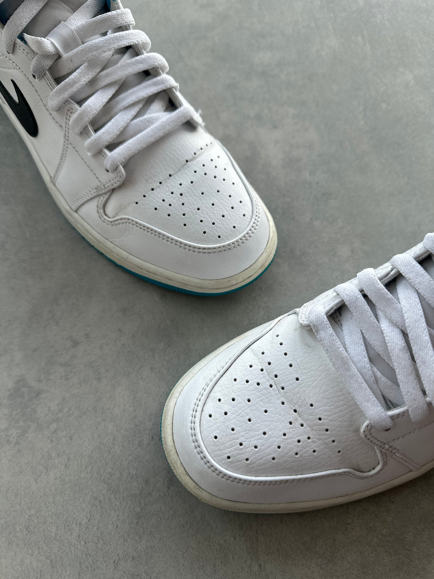 Nike Air Jordan 1 Mid Laser Blue muške patike (44)