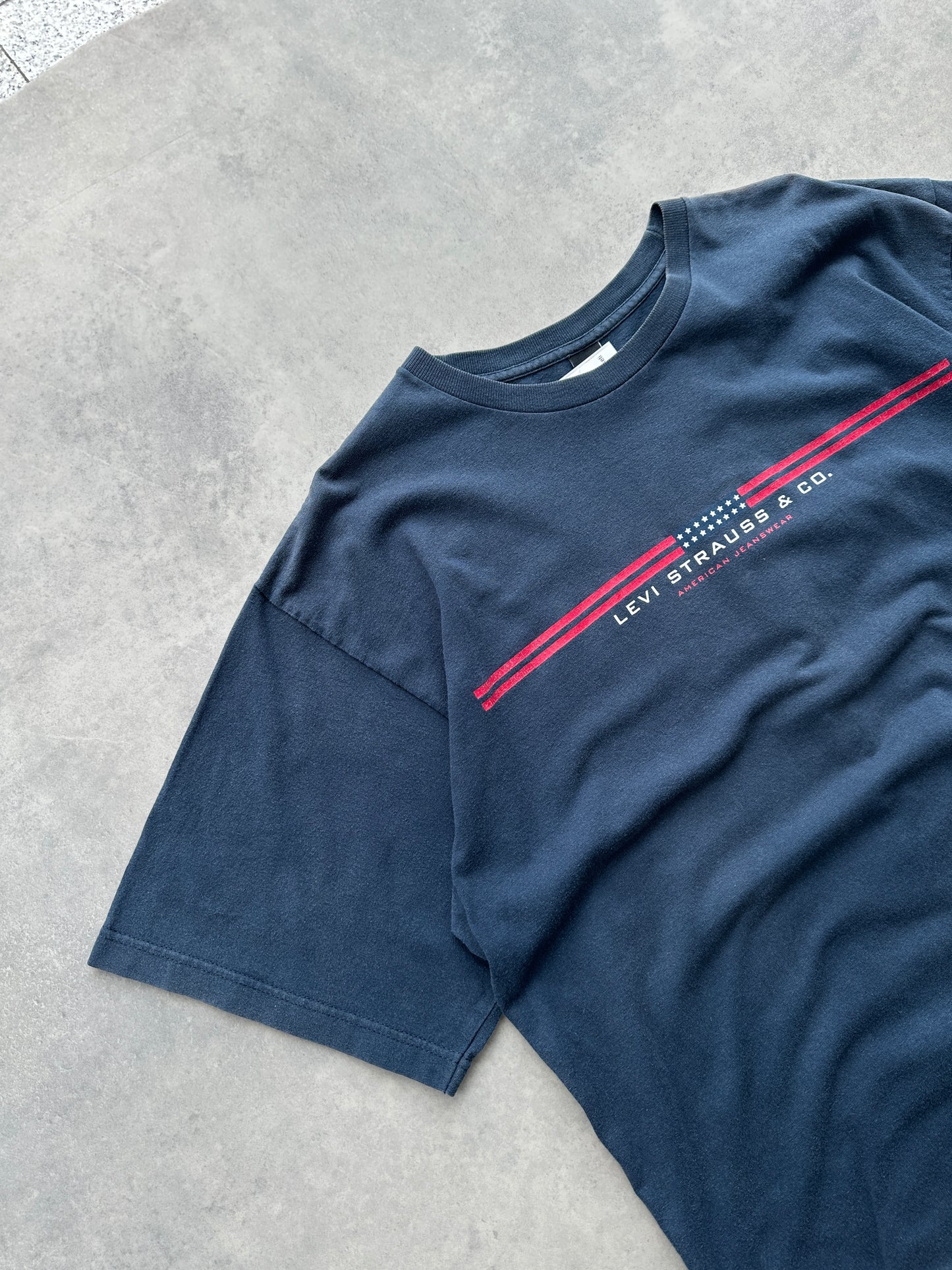 Levis 2000s muška baggy majica (XL)
