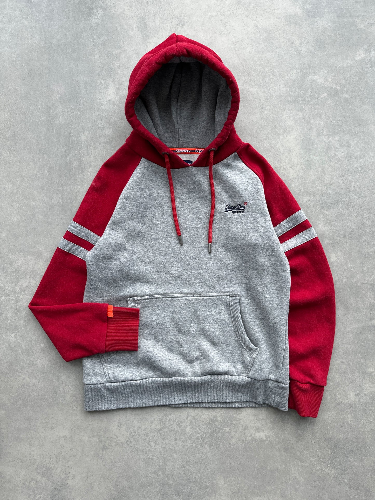 Superdry muška siva dukserica (M)