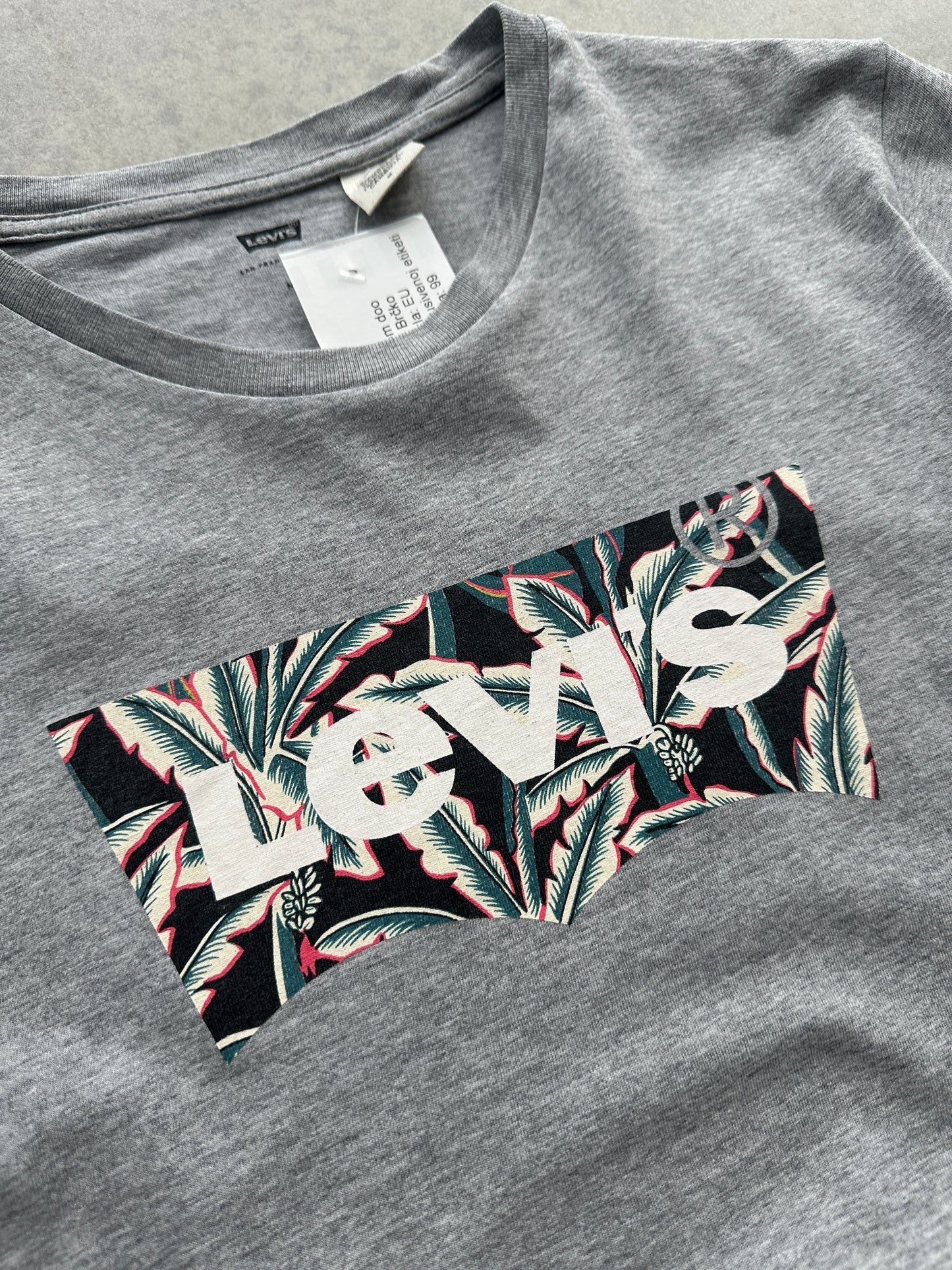 Levis muška basic siva majica (M)
