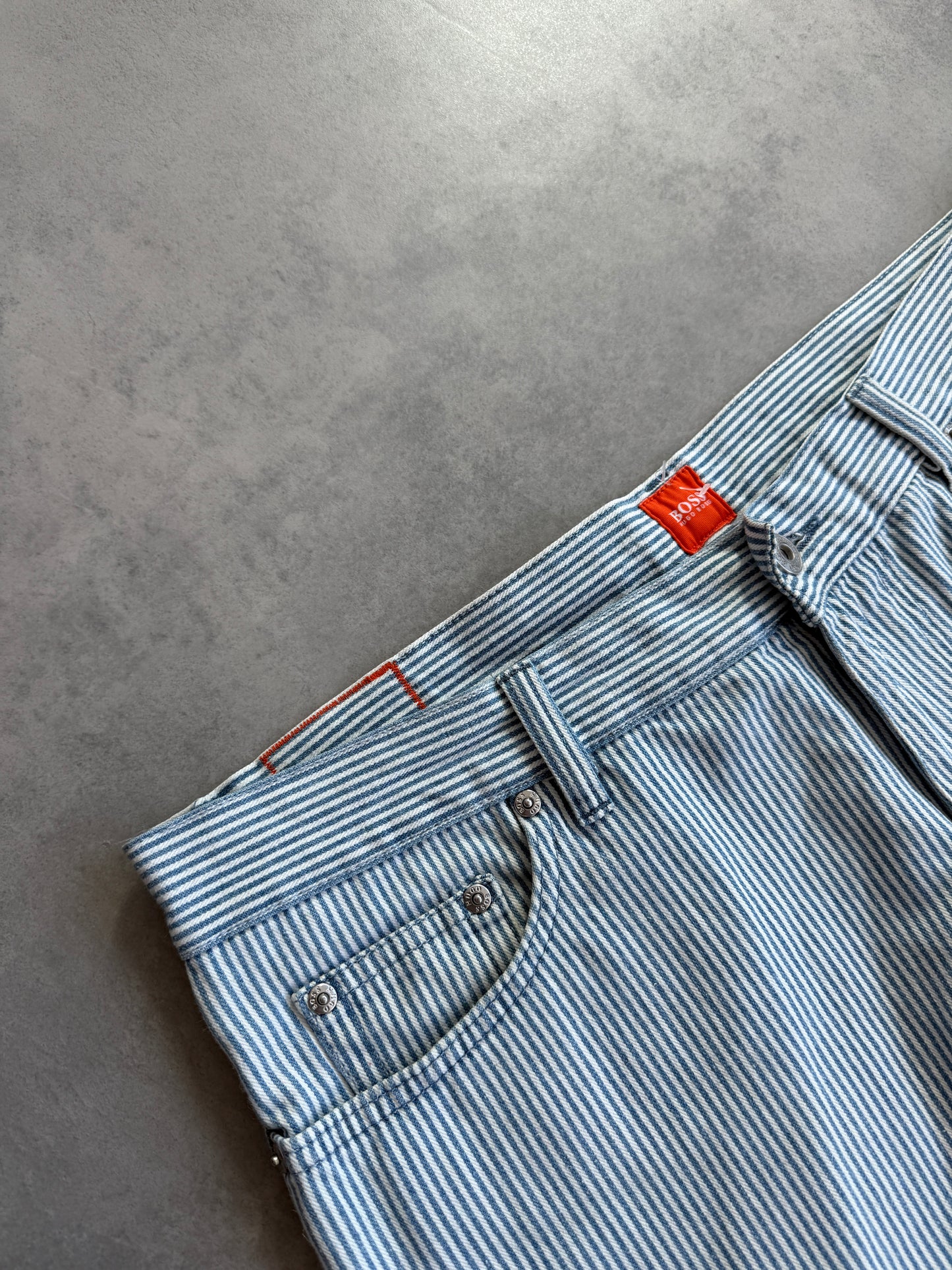 Hugo Boss muške lagane ljetne hlace (36x30)