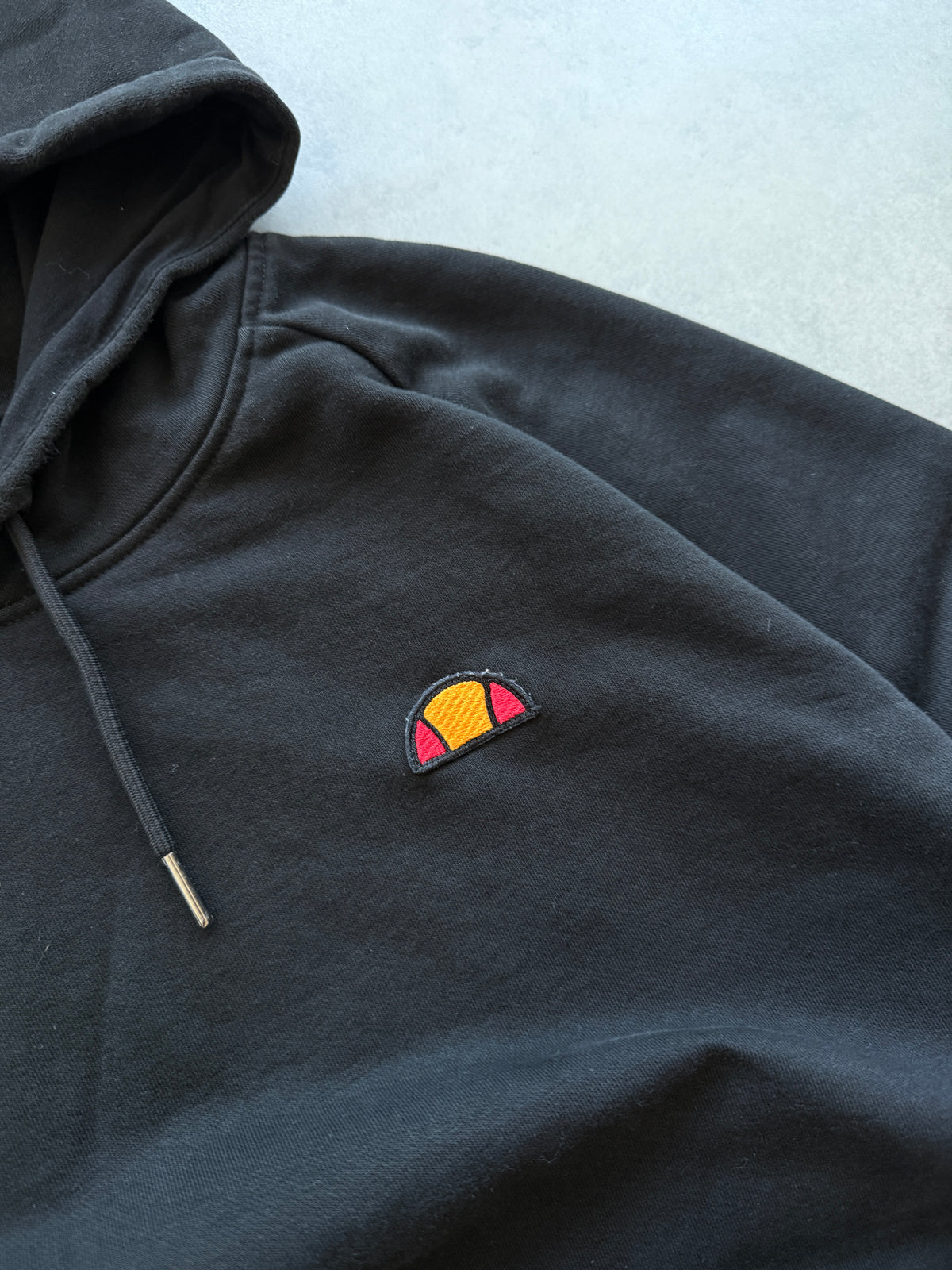 Ellesse ženska oversized crna dukserica (L)