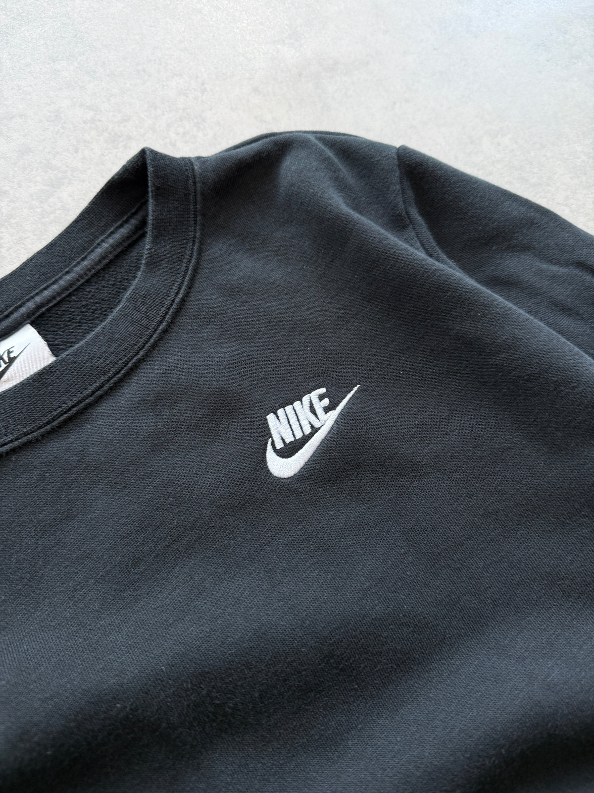 Nike muška basic crna dukserica (S)