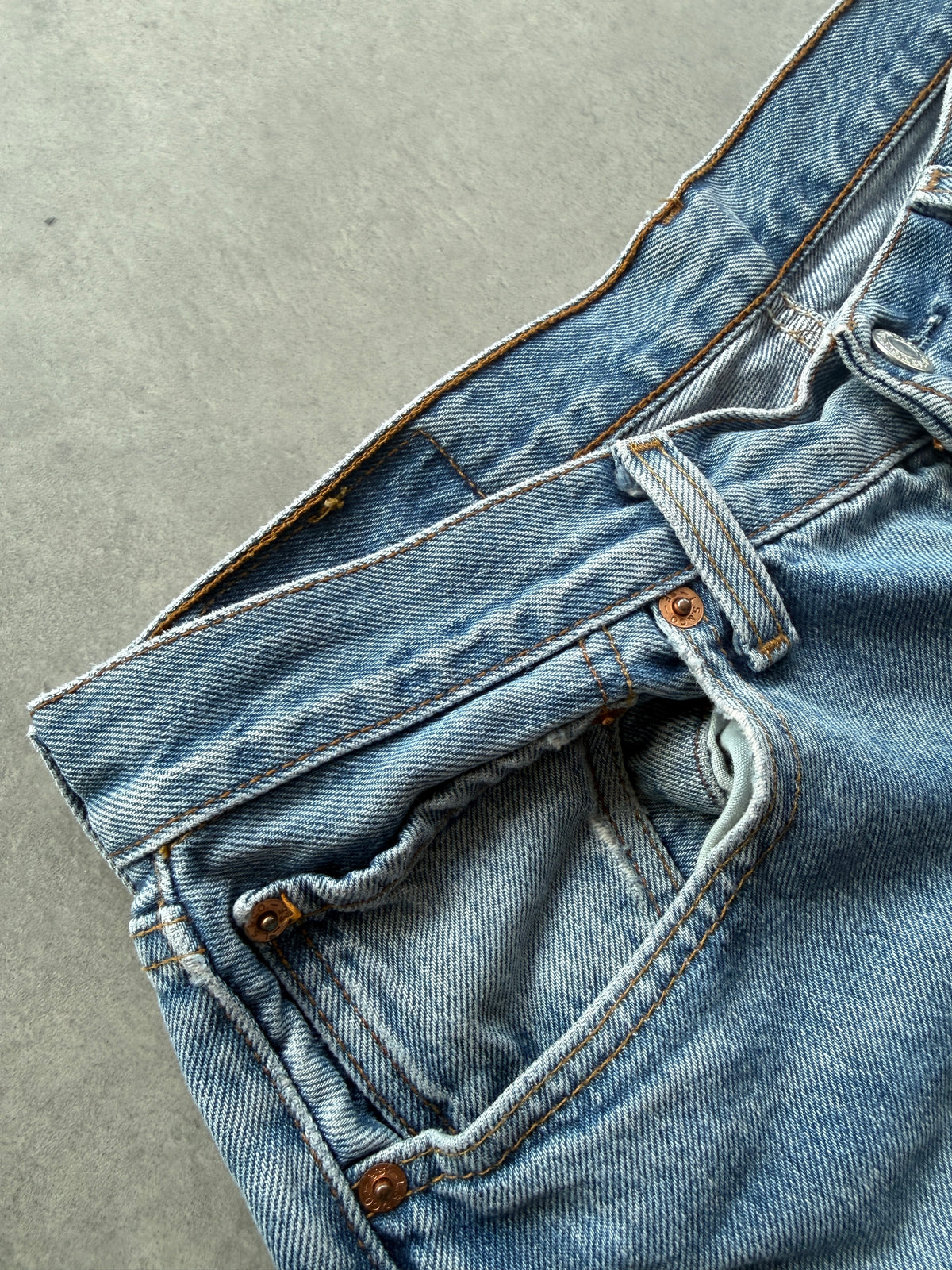 Levis 501 vintage 90s muške farmerke (33x30)