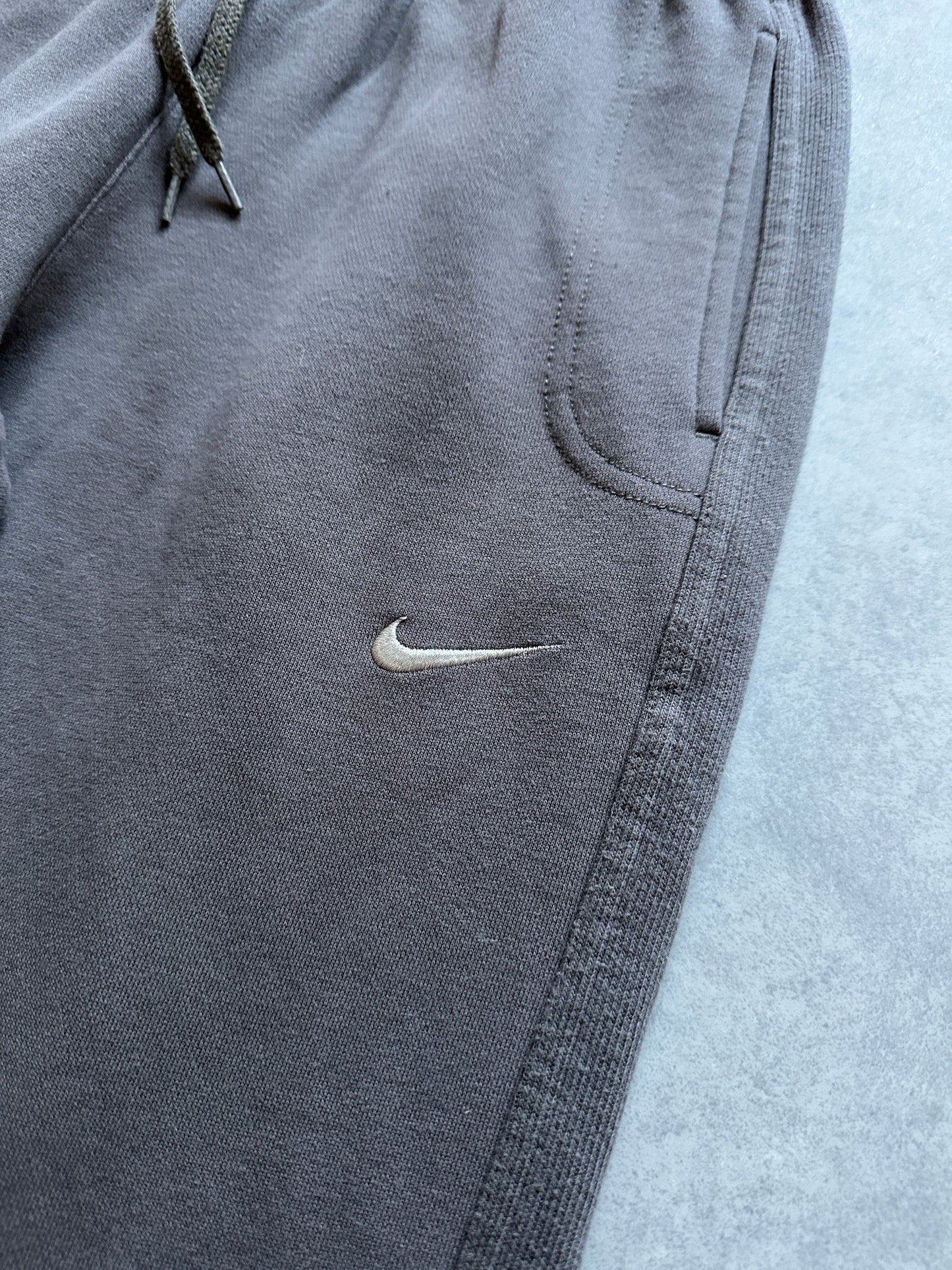 Nike 90s basic muška trenerka (S)