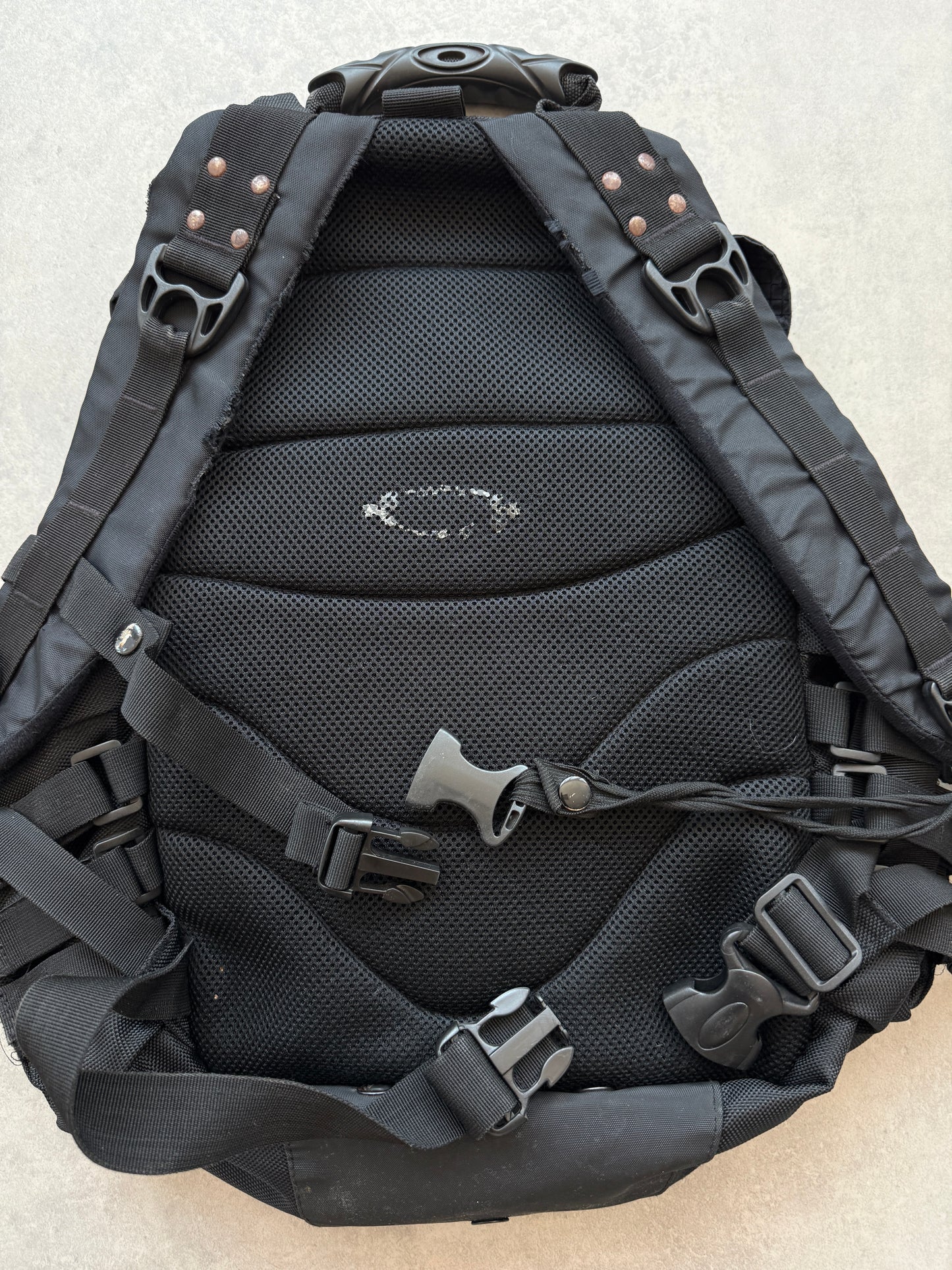 Oakley Icon vintage muški crni ruksak (OS)