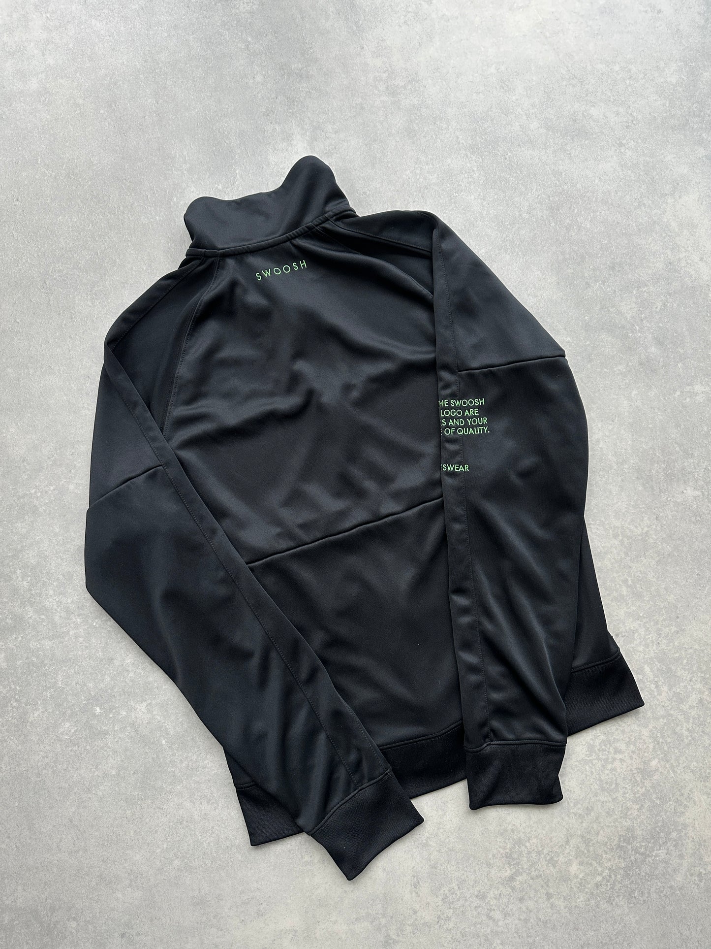 Nike Swoosh muška crna dukserica (S)