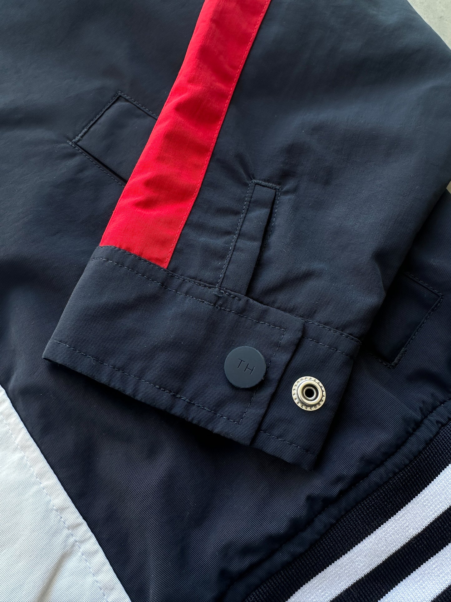 Tommy Hilfiger muška tanja jakna (S)