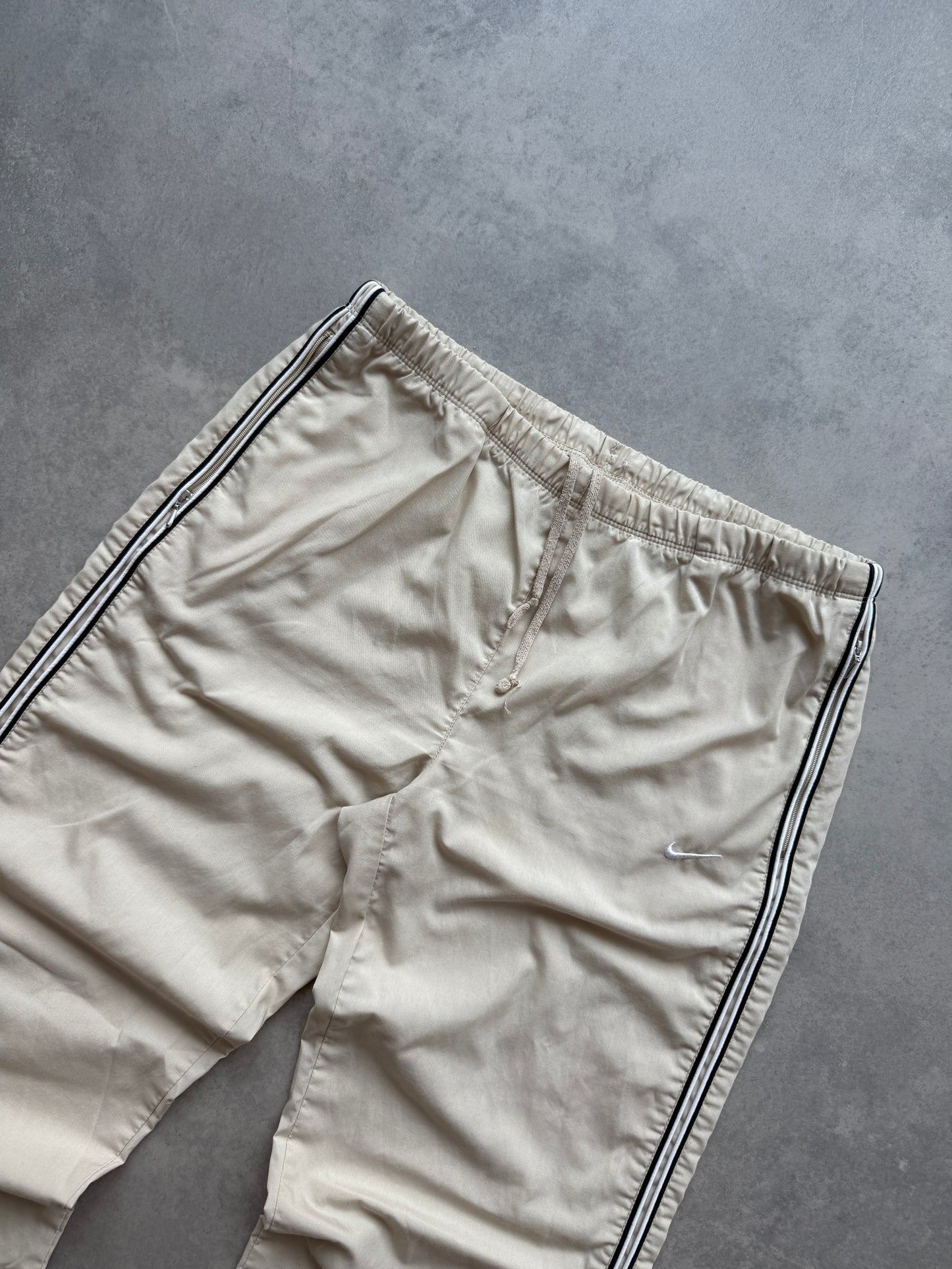 Nike 2000s ženska baggy šuškava trenekra (M)