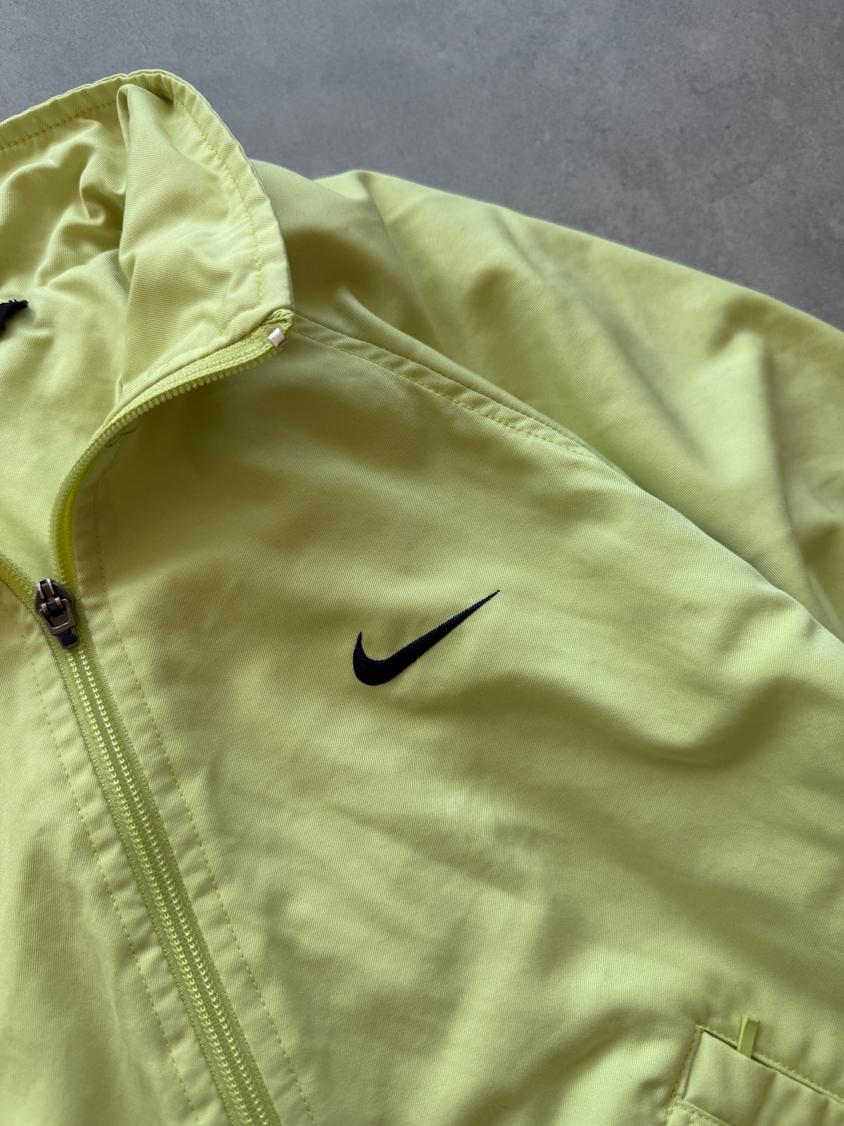 Nike vintage 90s ženska oversized šuškava dukserica (L)