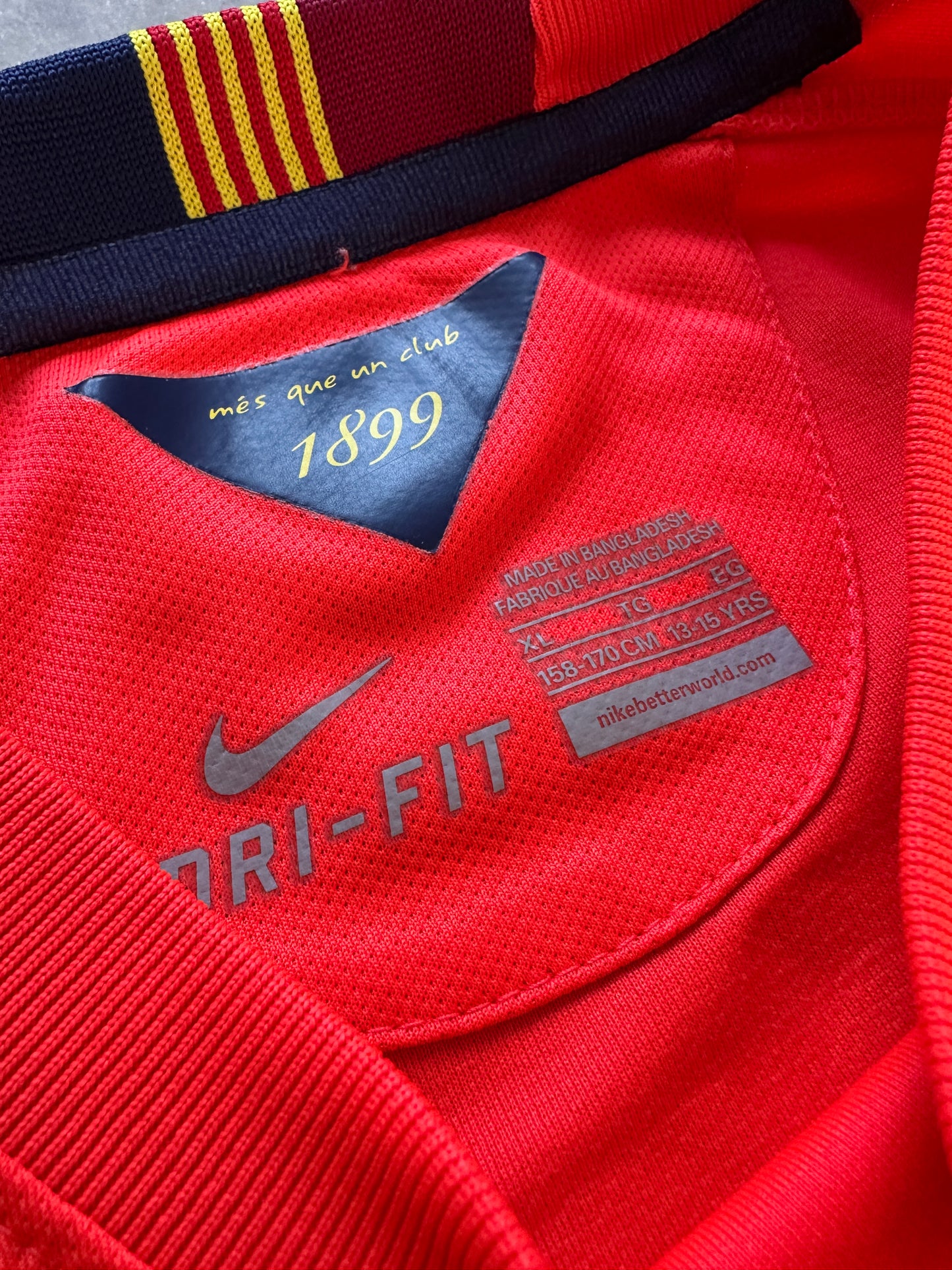 Nike x FC Barcelona 2014/15 Away Kit Suarez djeciji dres (XL)