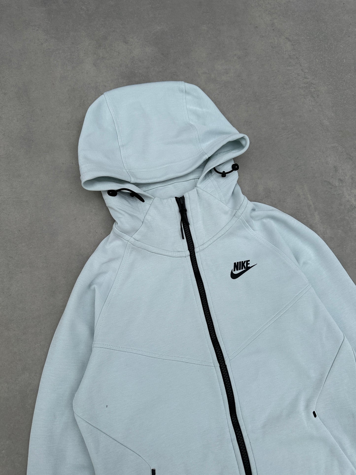 Nike Tech Fleece ženska dukserica (S)