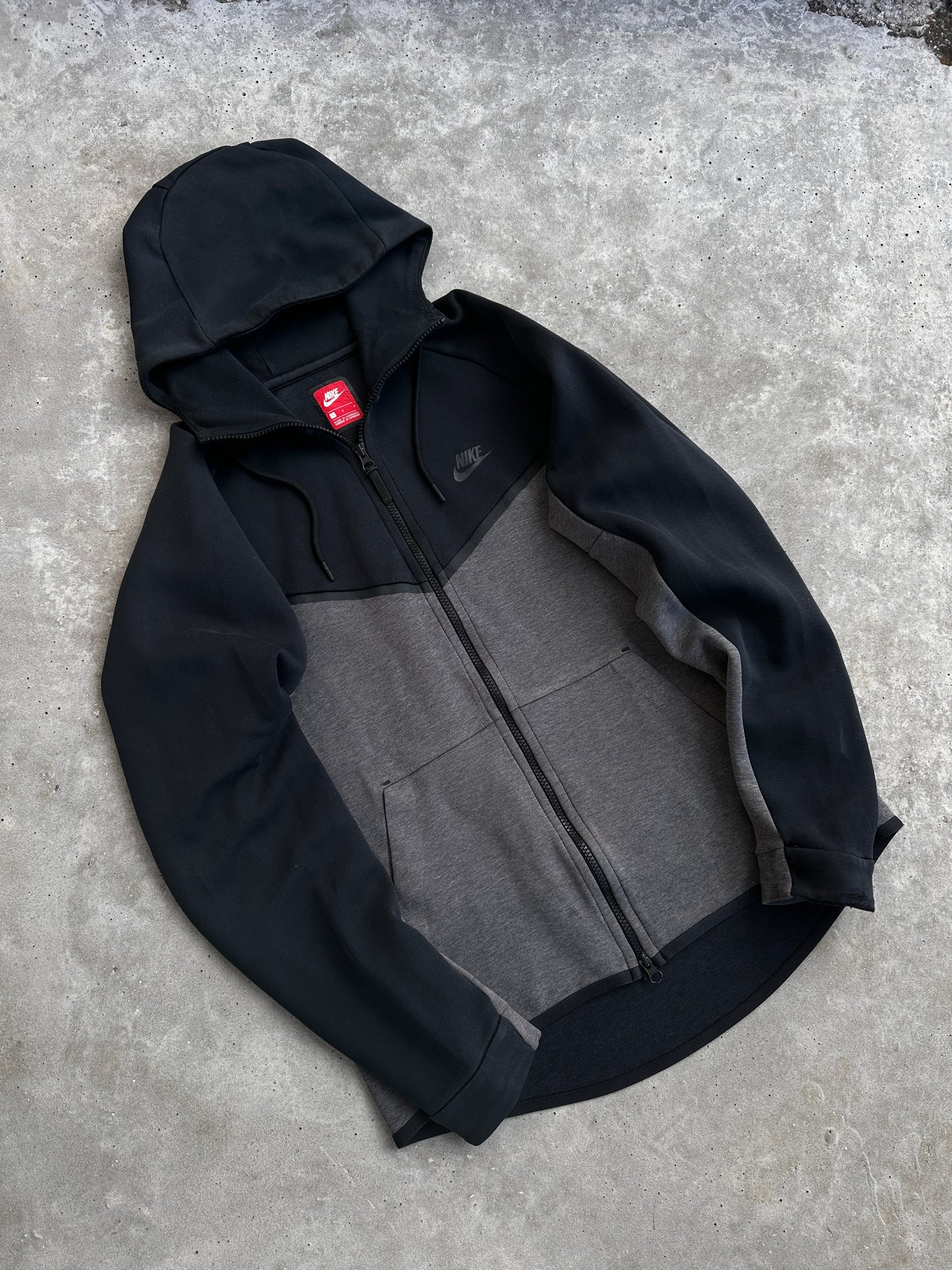 Nike Tech Fleece muški komplet (L)