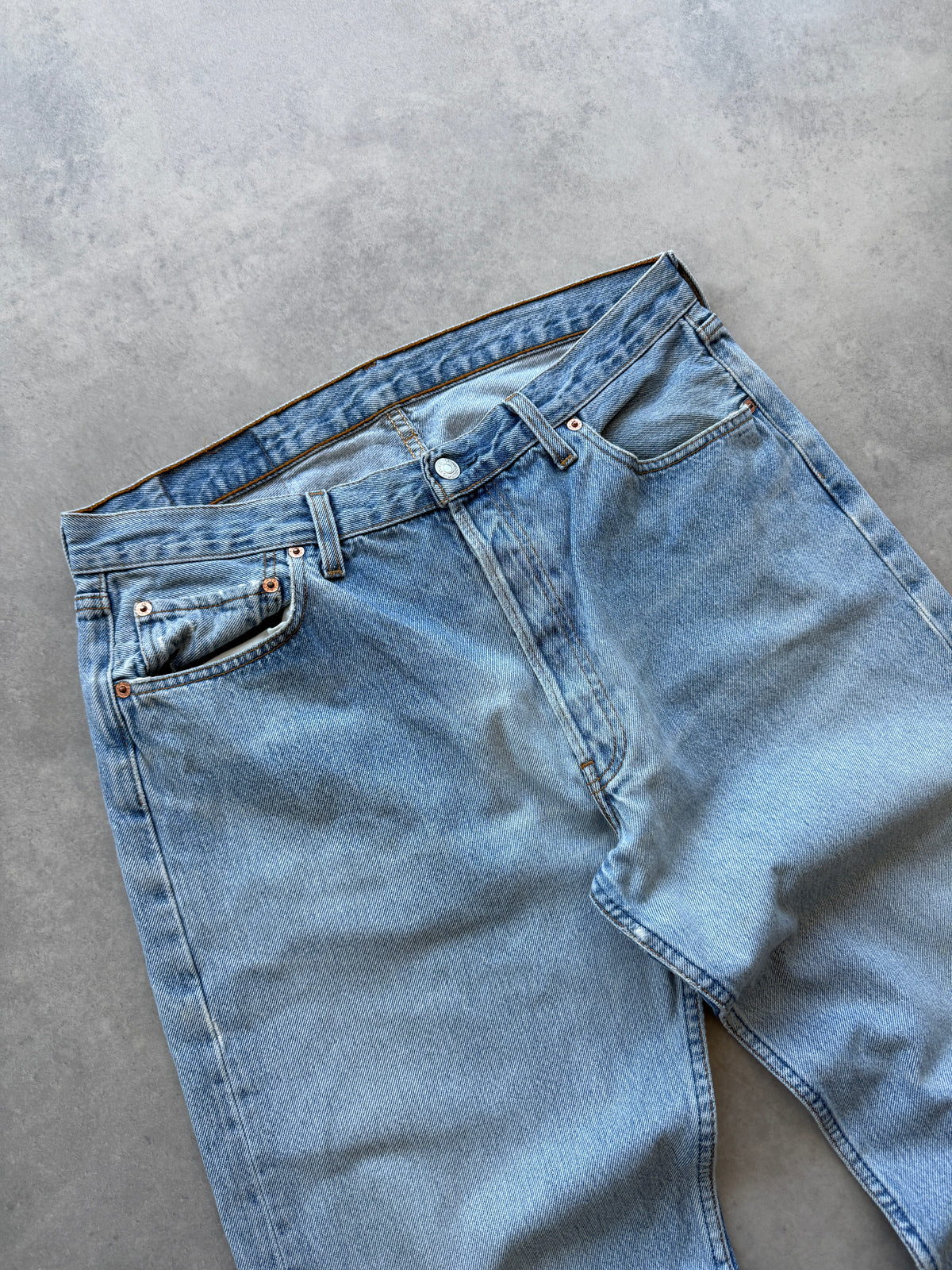 Levis 501 vintage muške farmerke (33x32)