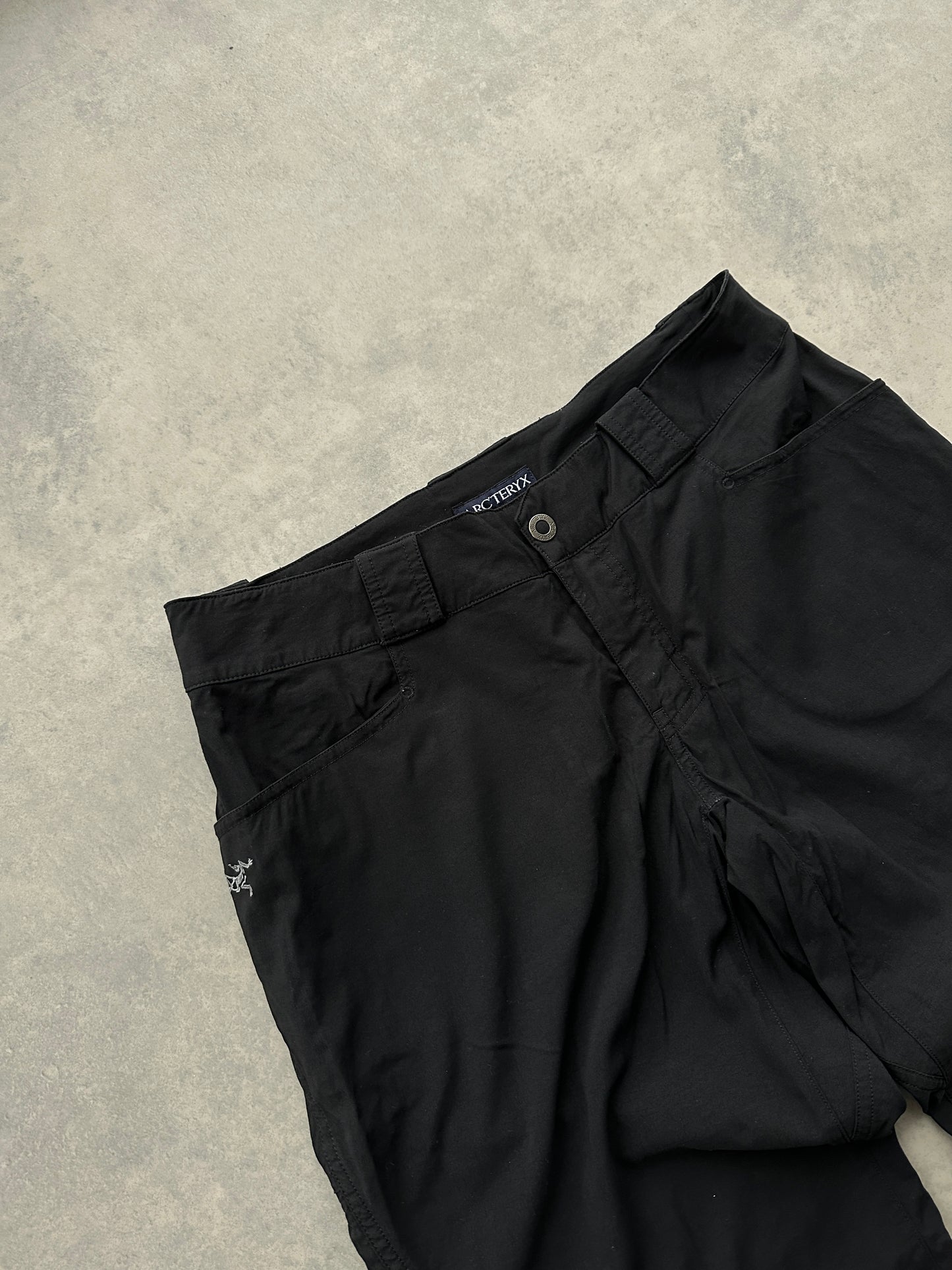 Arc’teryx ženske baggy planinarske hlace (M)