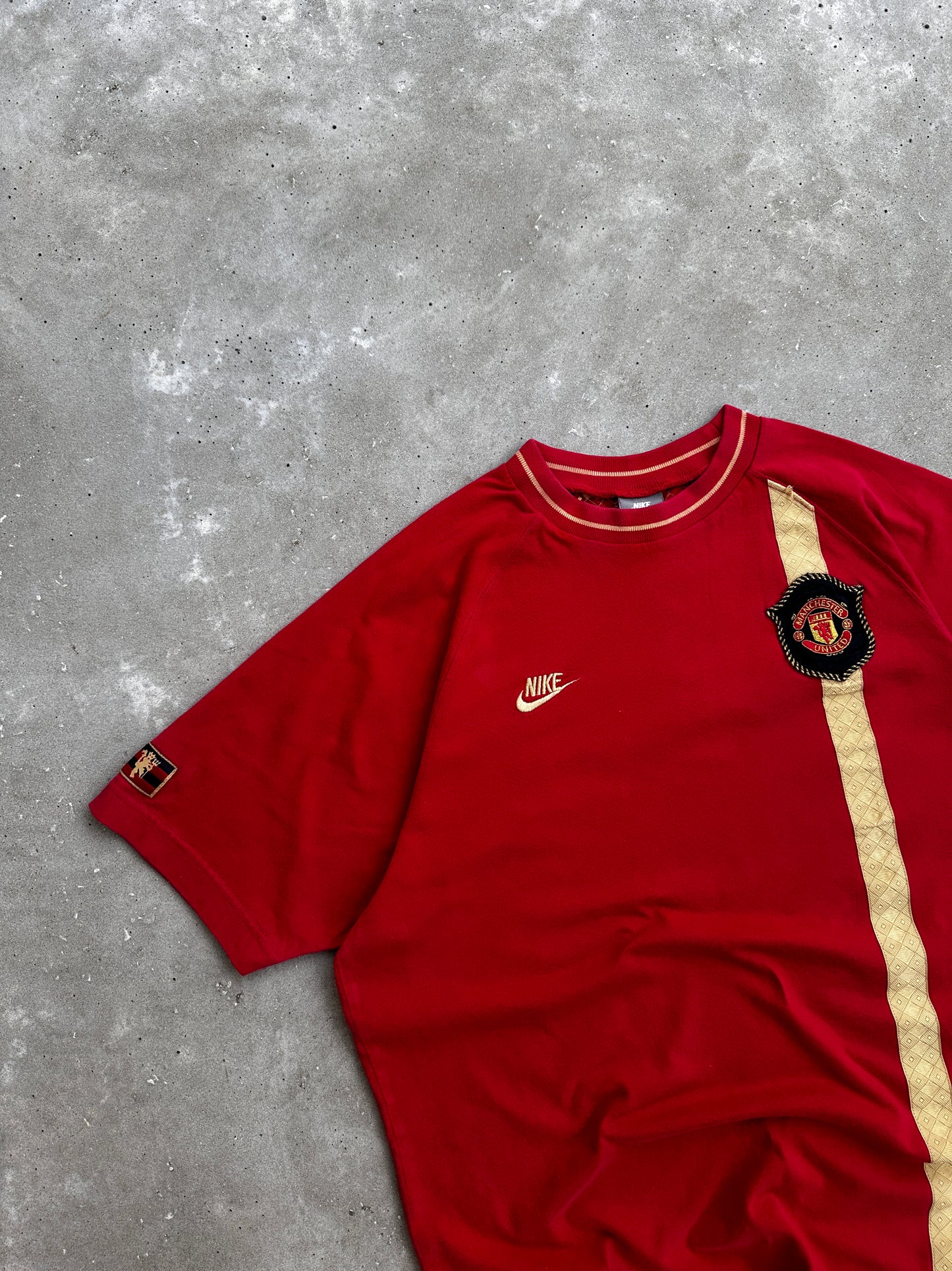 Nike x Manchester United 2000s muška boxy fit majica (S)