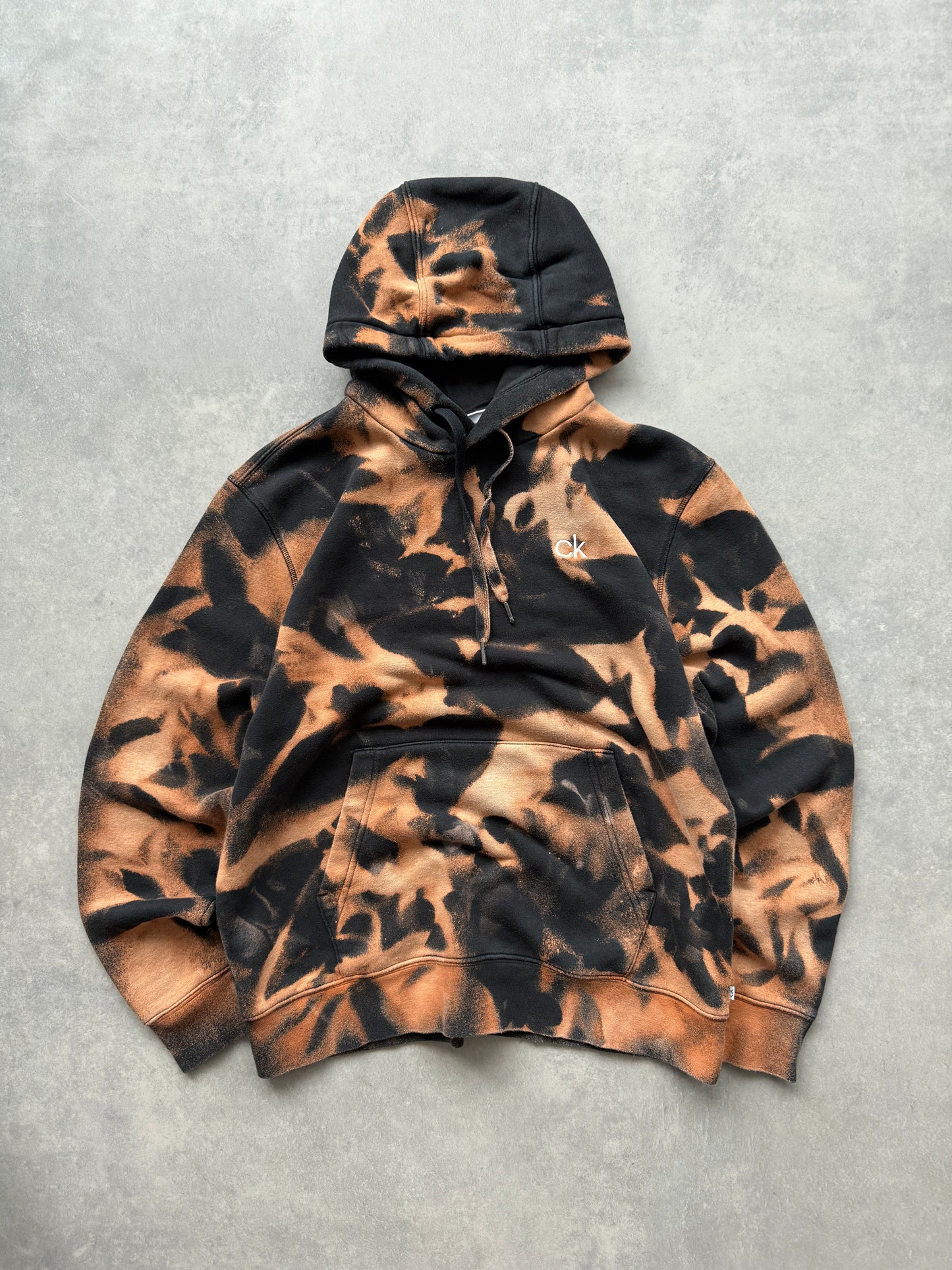 Calvin Klein muška bleech dye dukserica (L)